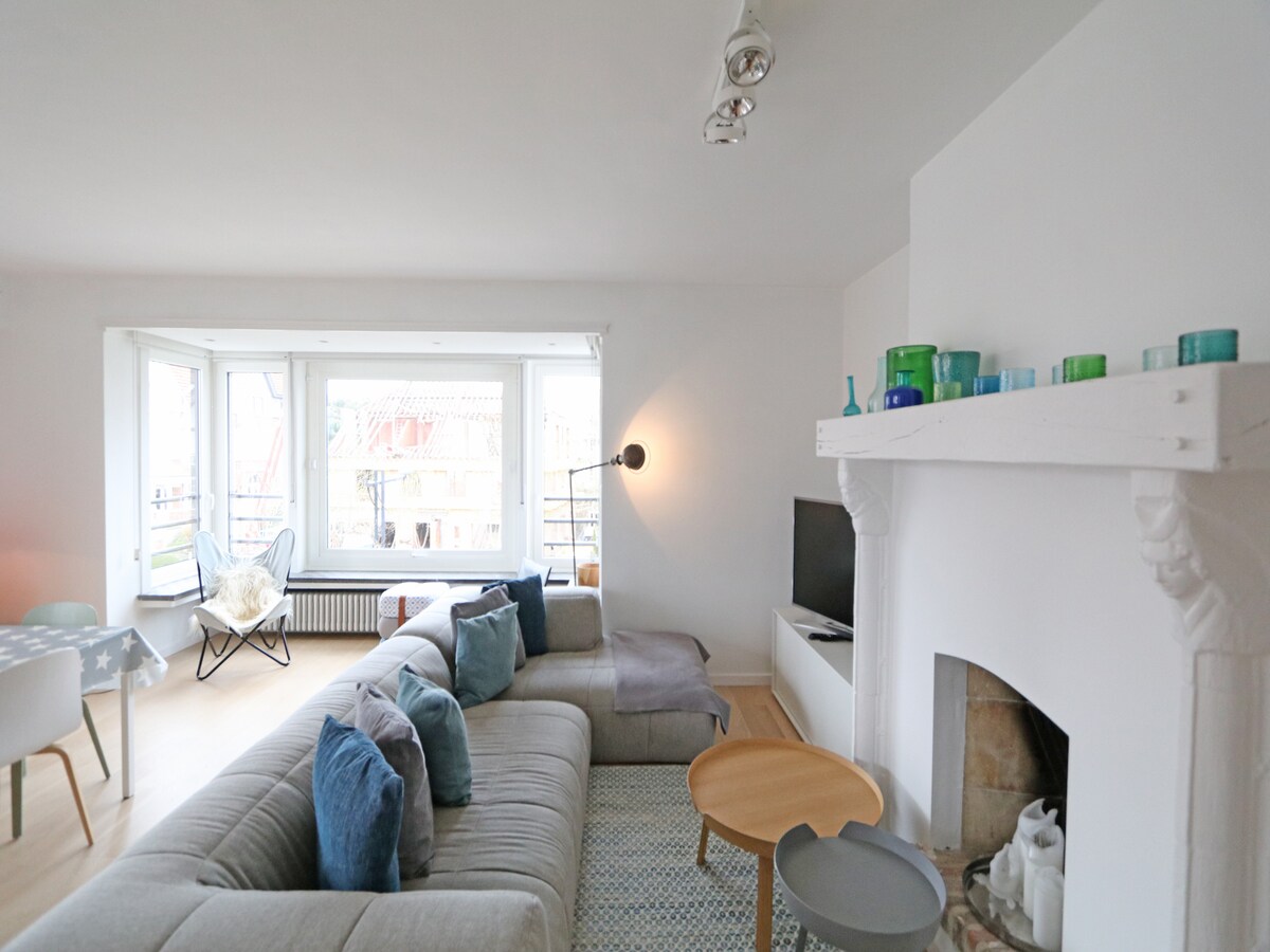 Stijlvol gerenoveerd appartement in hartje Het Zoute, Knokke-Heist in Knokke-Heist