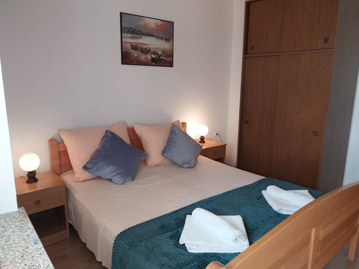Op 300 m van het strand: Rustgevend appartement op Pag in Pag