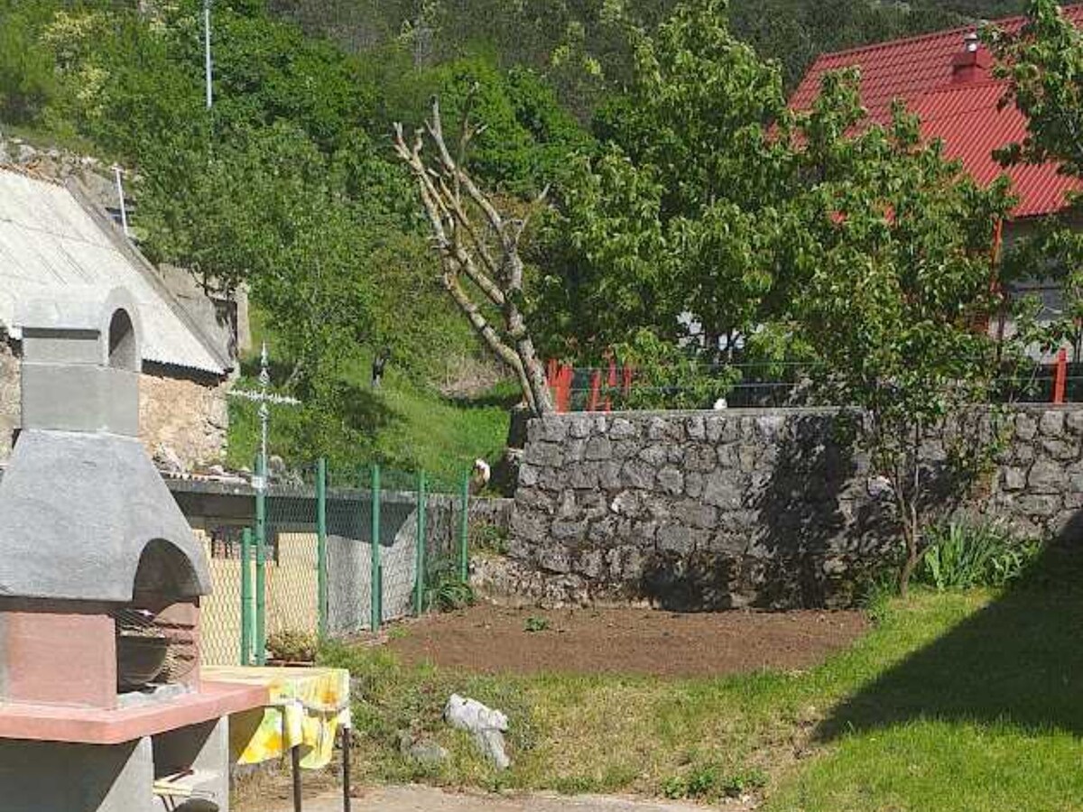 Vakantiehuis in Sveti Juraj voor 5 personen bij de Adriatische kust in Sveti Juraj