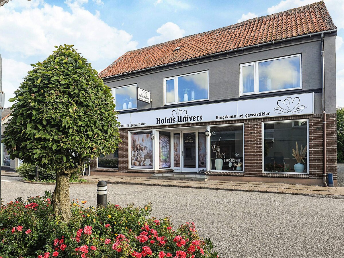 Ruim vakantiehuis met privé-spa in Snedsted in Snedsted
