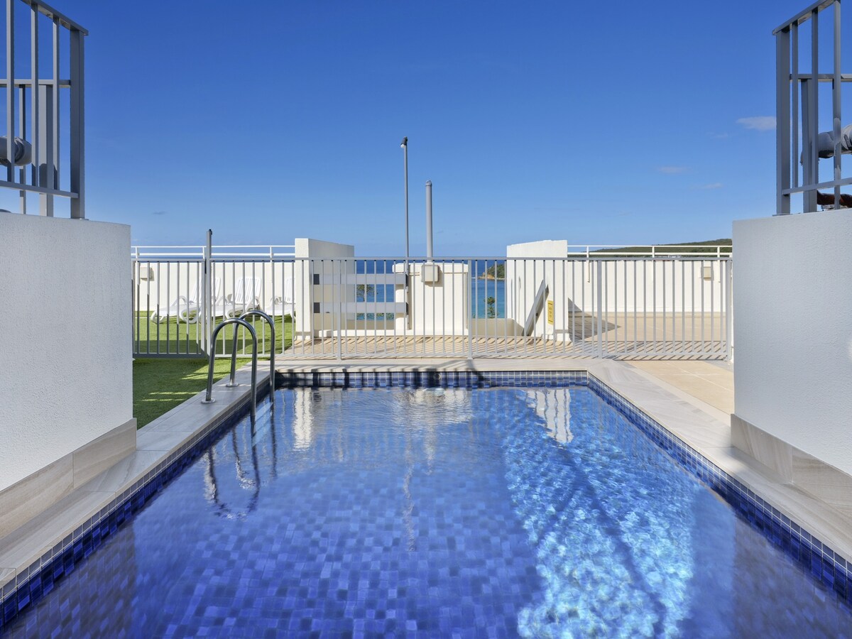 Aan zee: Modern appartement met uitzicht op Manly Beach in Manly