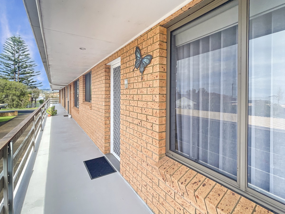 Luchtig appartement aan de kust in North Batemans Bay in Batemans Bay
