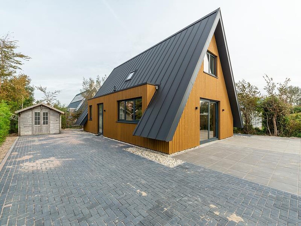 Modern vakantiehuis voor 8 personen vlakbij strand Groote Keeten in Groote Keeten