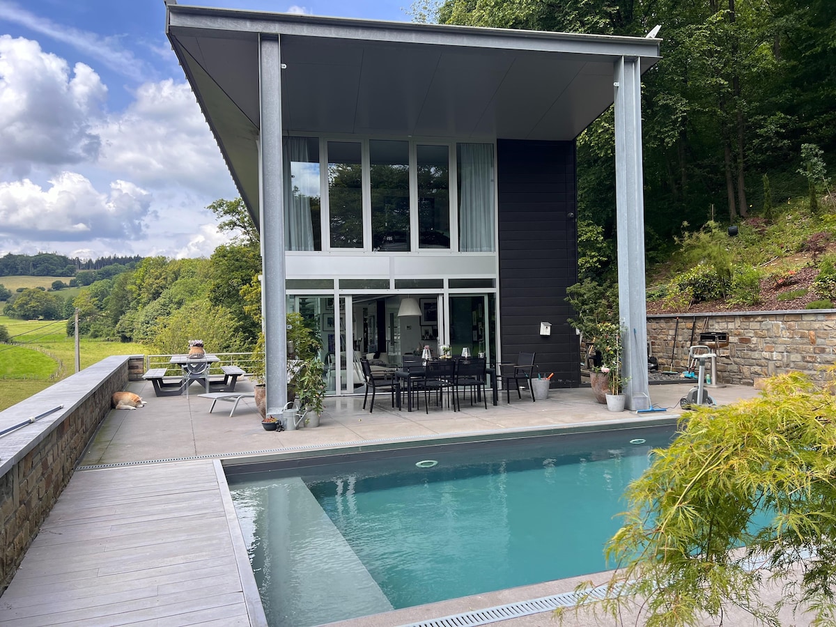 6-persoons villa Theux met verwarmd zwembad en jacuzzi