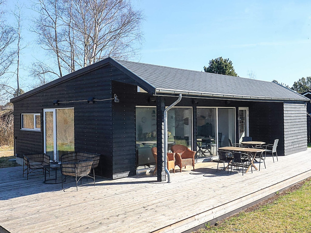 Aan zee gelegen vakantiehuis in Skibby voor 7 personen in Skibby