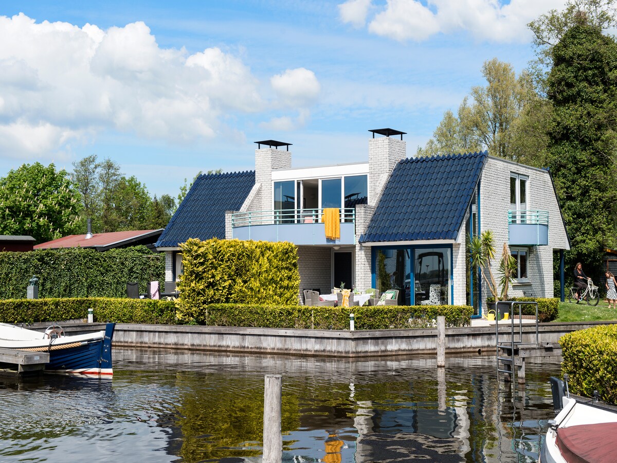 Vakantiehuis op 1,0 km van het meer in Loosdrecht in Loosdrecht