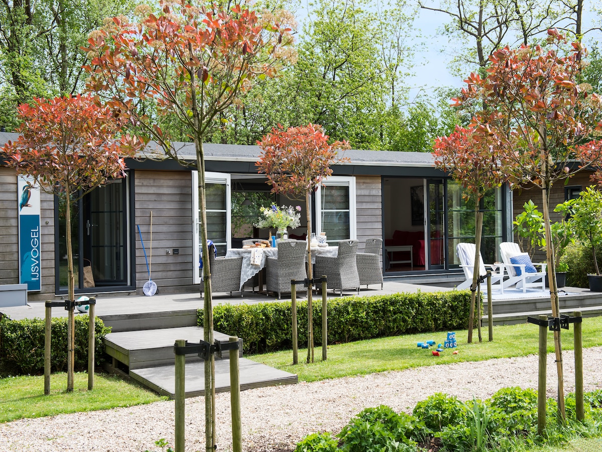 Moderne Watervilla in Loosdrecht voor 8 personen in Loosdrecht