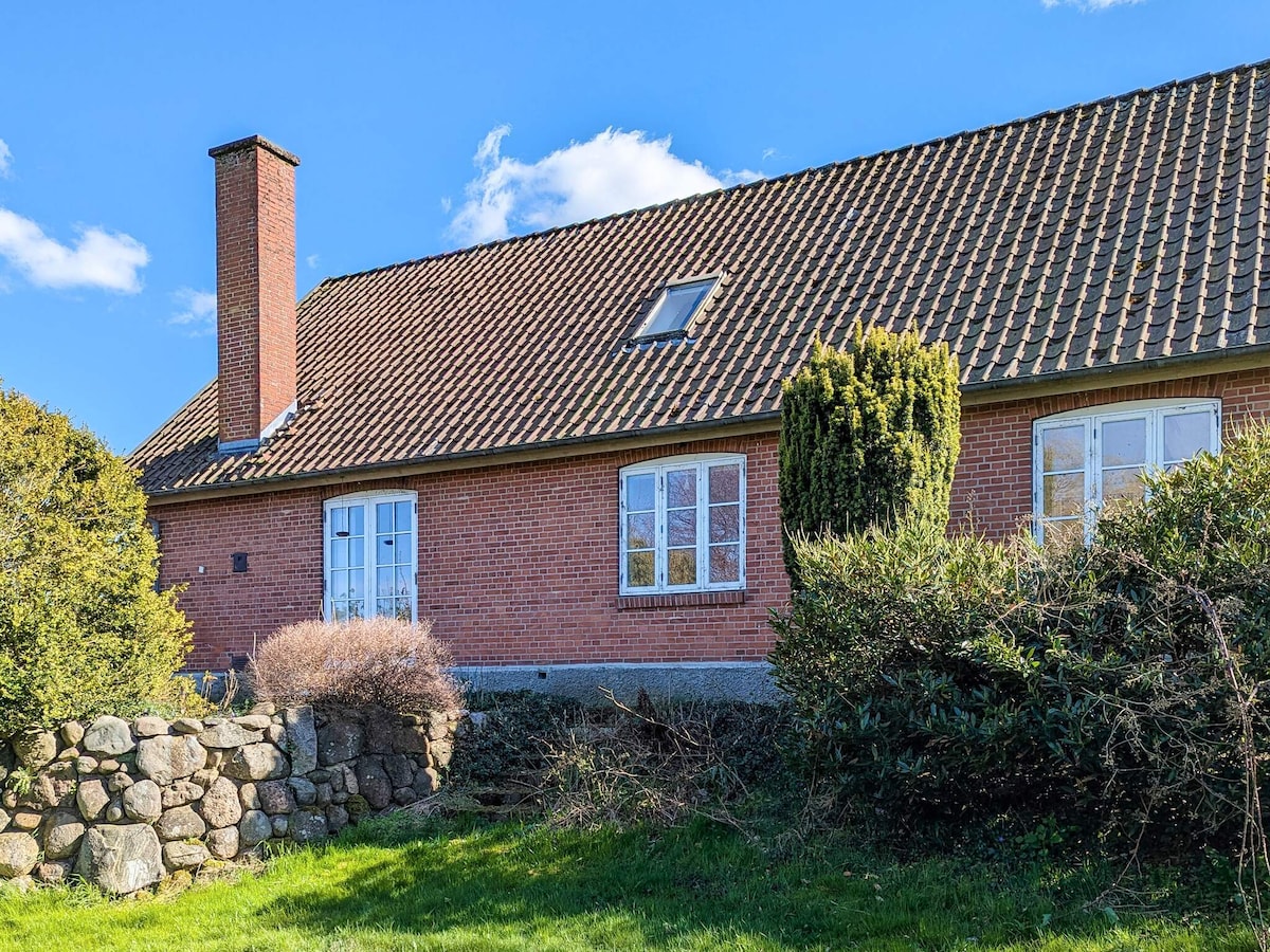 Ruim vakantiehuis in Løgstrup nabij de fjord in Løgstrup
