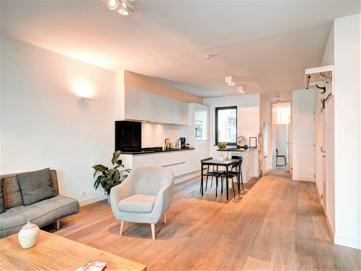 Ruim appartement in historisch herenhuis in Antwerp Center · 1 pers. in Antwerp Center