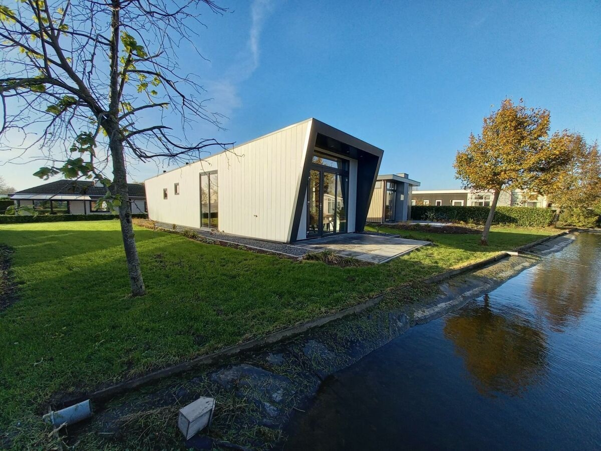 Vrijstaande bungalow voor 4 personen in Dordrecht in Dordrecht