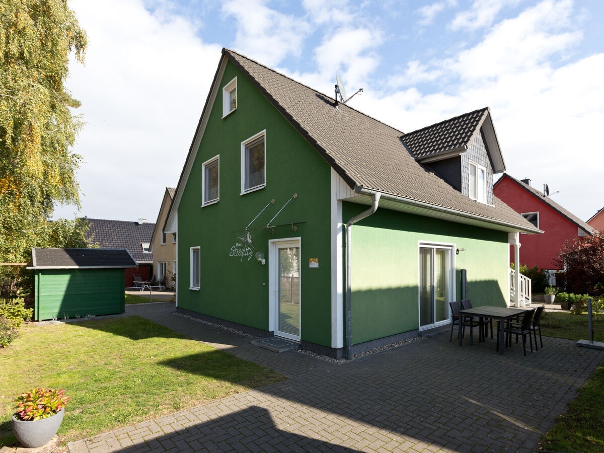 Gezellig vakantiehuis met whirlpool en sauna in Röbel/Müritz in Röbel