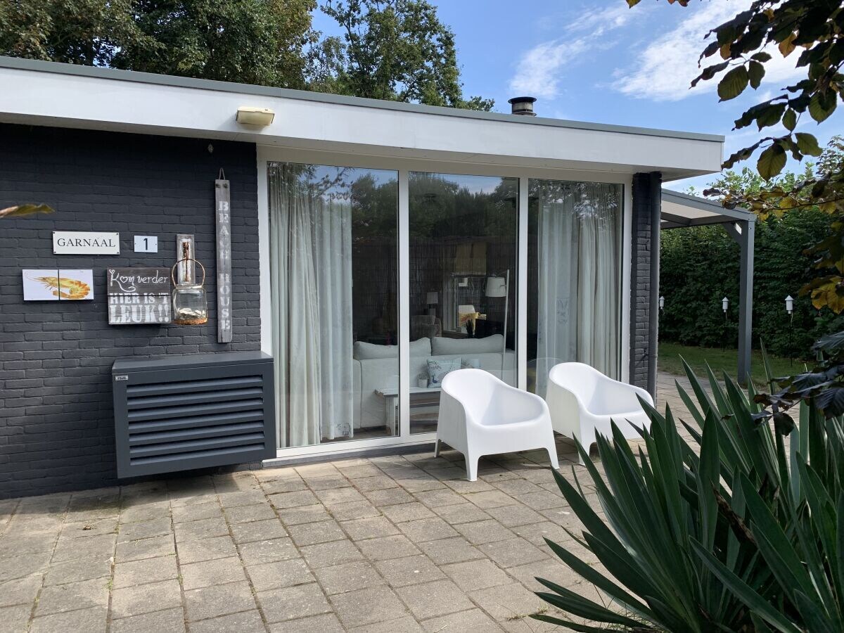 Sfeervol vakantiehuis in strandstijl in Renesse voor 6 personen in Renesse