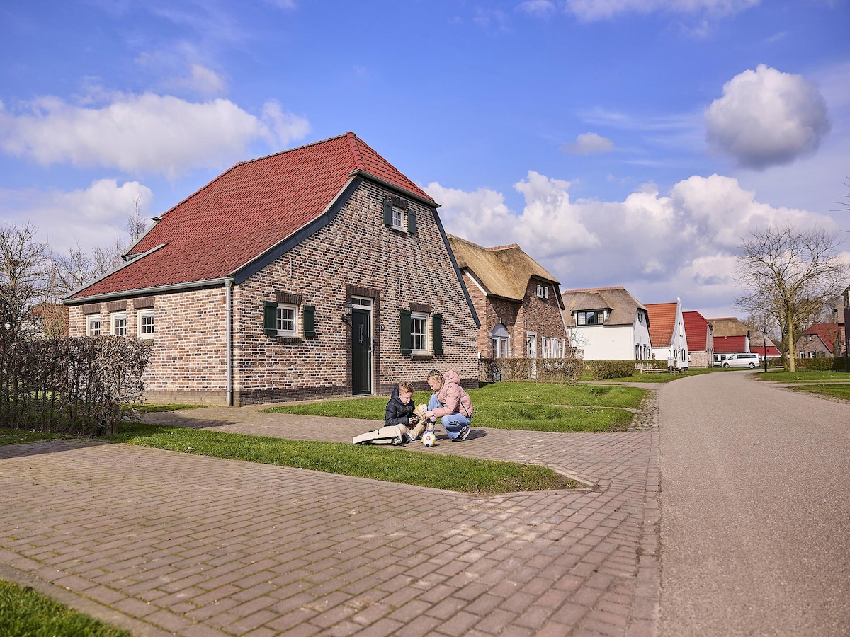 Luxe Limburgse vakantieboerderij met sauna en hottub op Buitenhof De Leistert