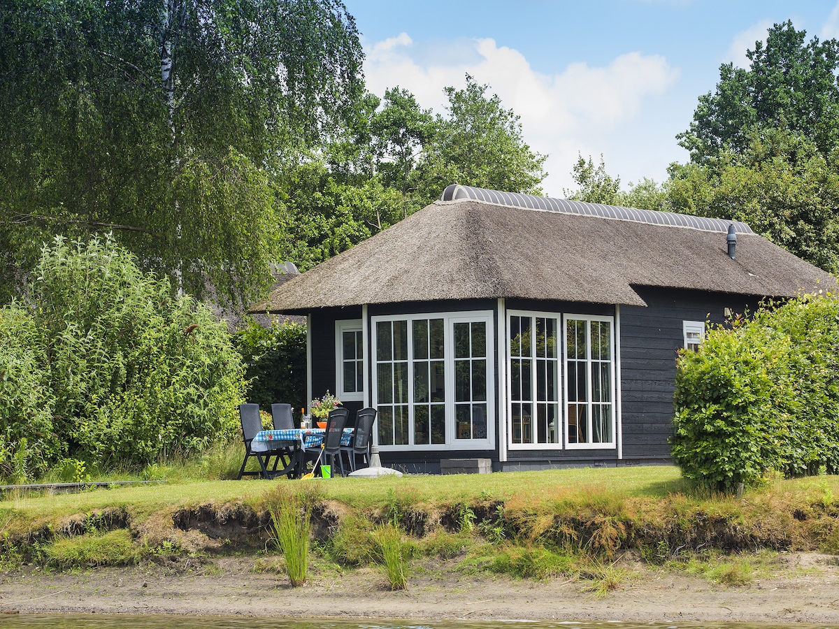 Modern chalet voor 4 personen in Hoge Hexel in Hoge Hexel