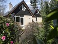 Charmantes Haus mit Kamin und Garten im Wald