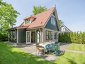 Attraktives Ferienhaus in Zonnemaire am See
