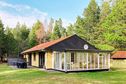 Ontspannen vakantiehuis in Blåvand met een gazon