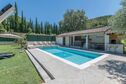Fraai vakantiehuis in Oppède met een zwembad in Oppède - Provence-Alpes-Côte d'Azur, Frankrijk foto 8842854