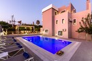 Moderne Villa in Adelianos Kampos in Küstennähe