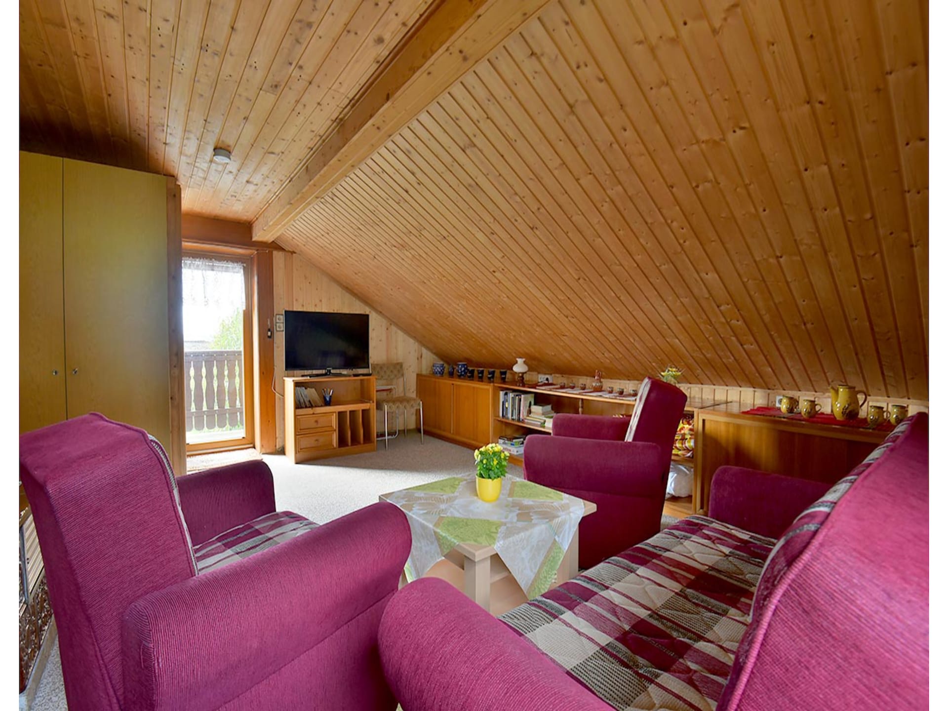Op 700 m van de piste: rustig vakantiehuis in Steinbach-Hallenberg - foto 3
