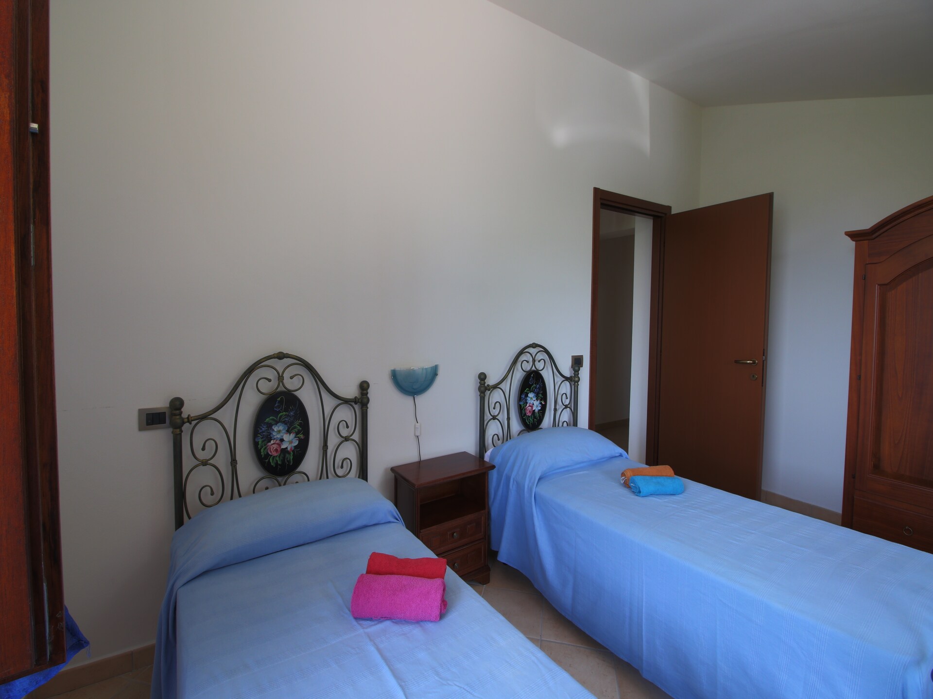 16-persoons villa met privézwembad in Acqualagna - foto 22