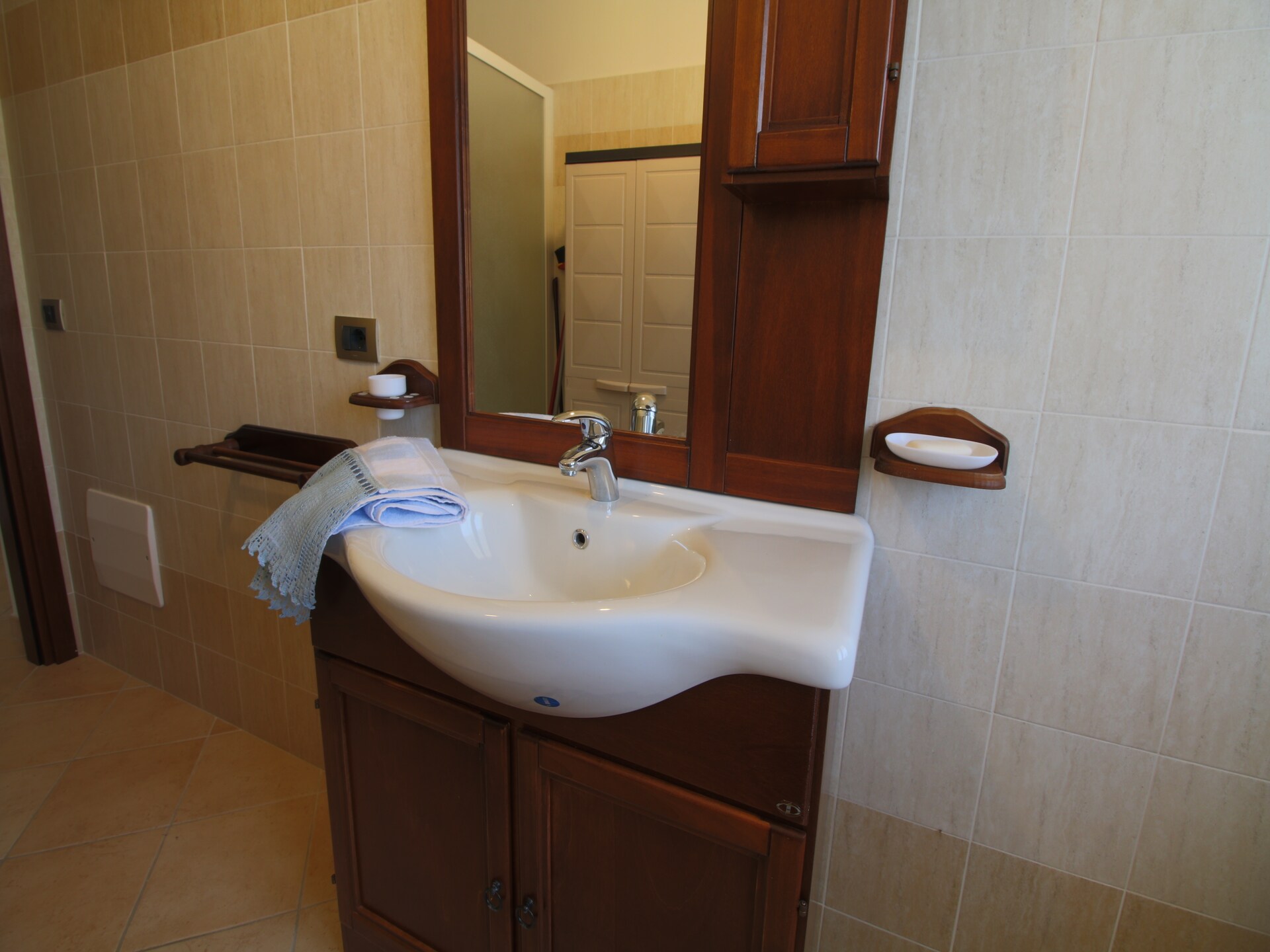 16-persoons villa met privézwembad in Acqualagna - foto 27