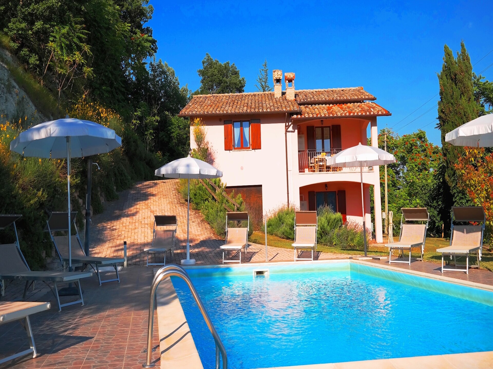 16-persoons villa met privézwembad in Acqualagna - foto 10