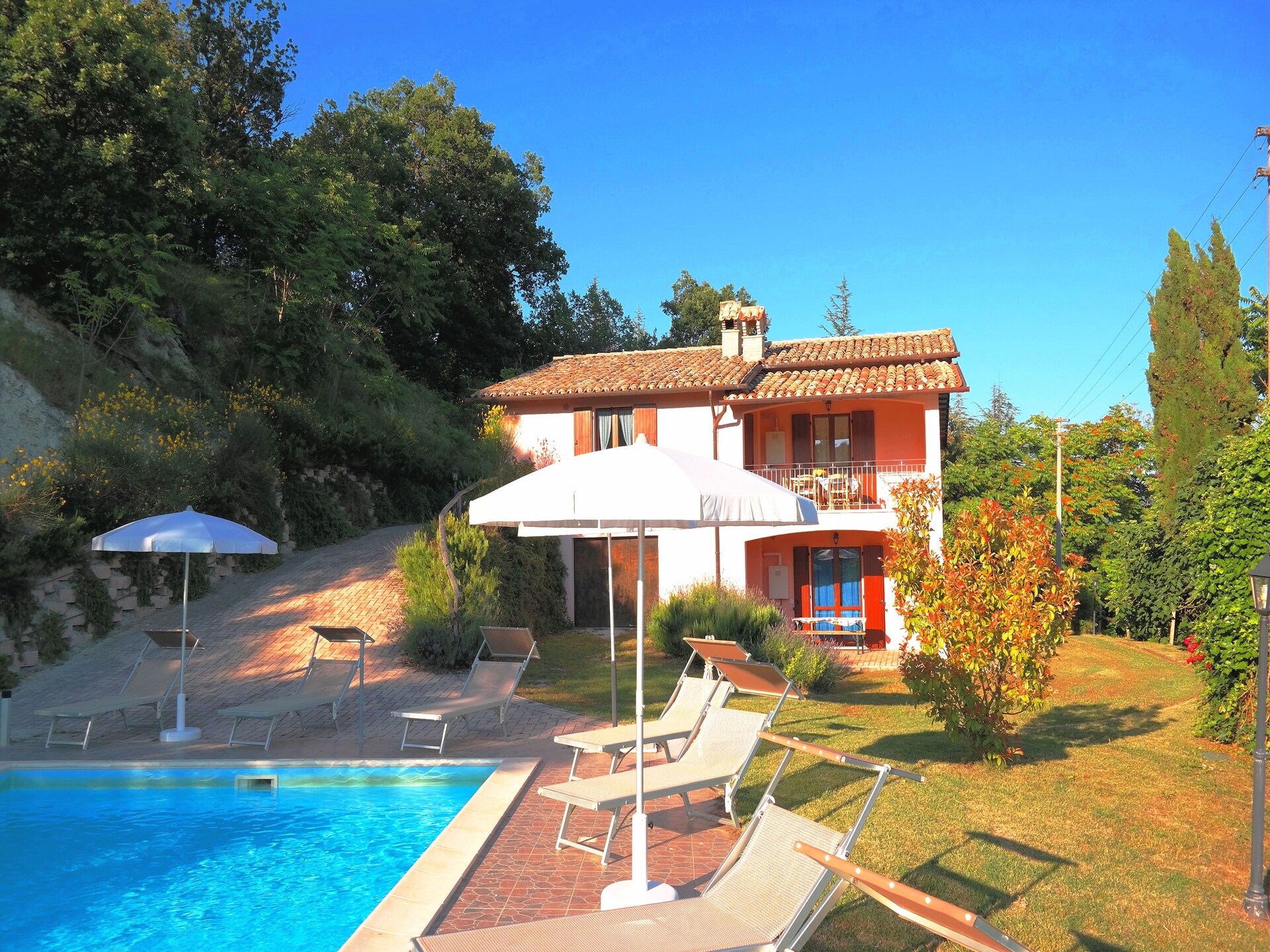 16-persoons villa met privézwembad in Acqualagna - foto 11