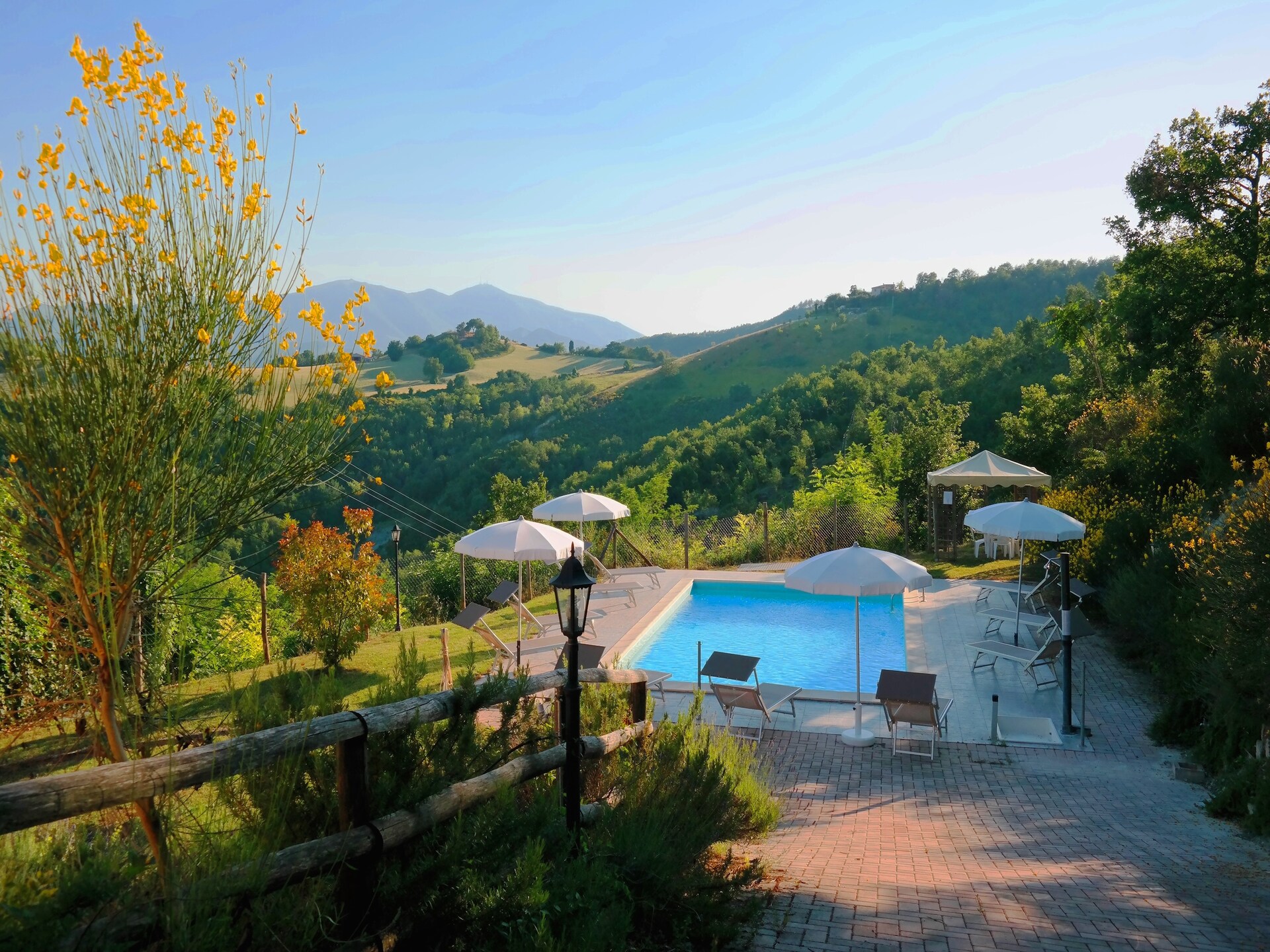 16-persoons villa met privézwembad in Acqualagna - foto 18