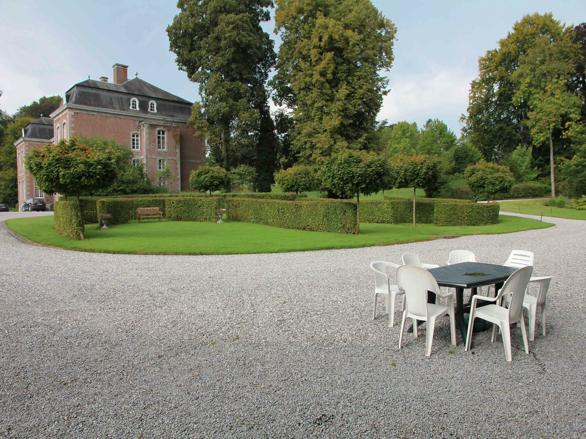 Sprookjesachtig kasteel in Havelange met privémeren en bos - foto 20
