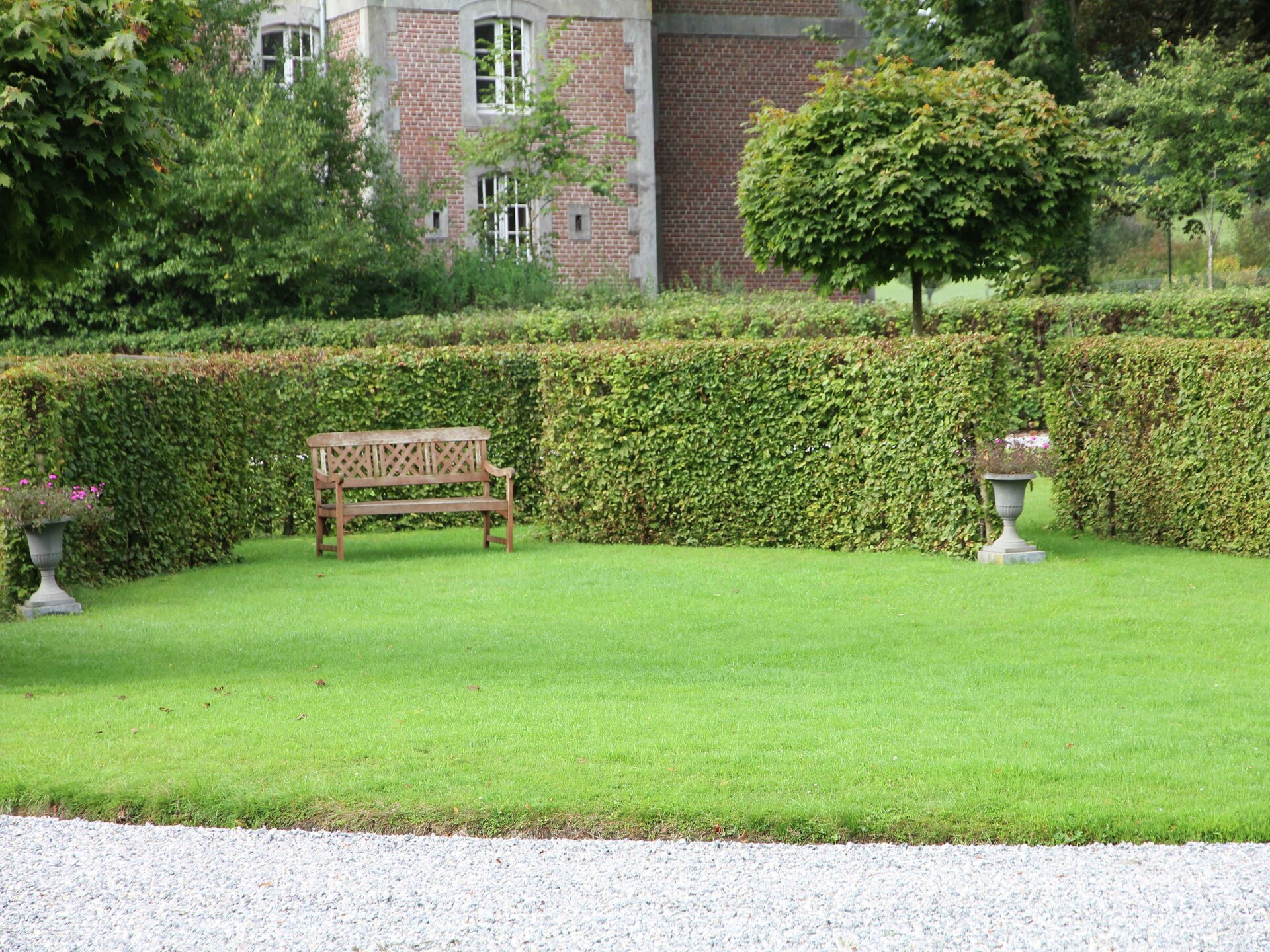 Sprookjesachtig kasteel in Havelange met privémeren en bos - foto 29
