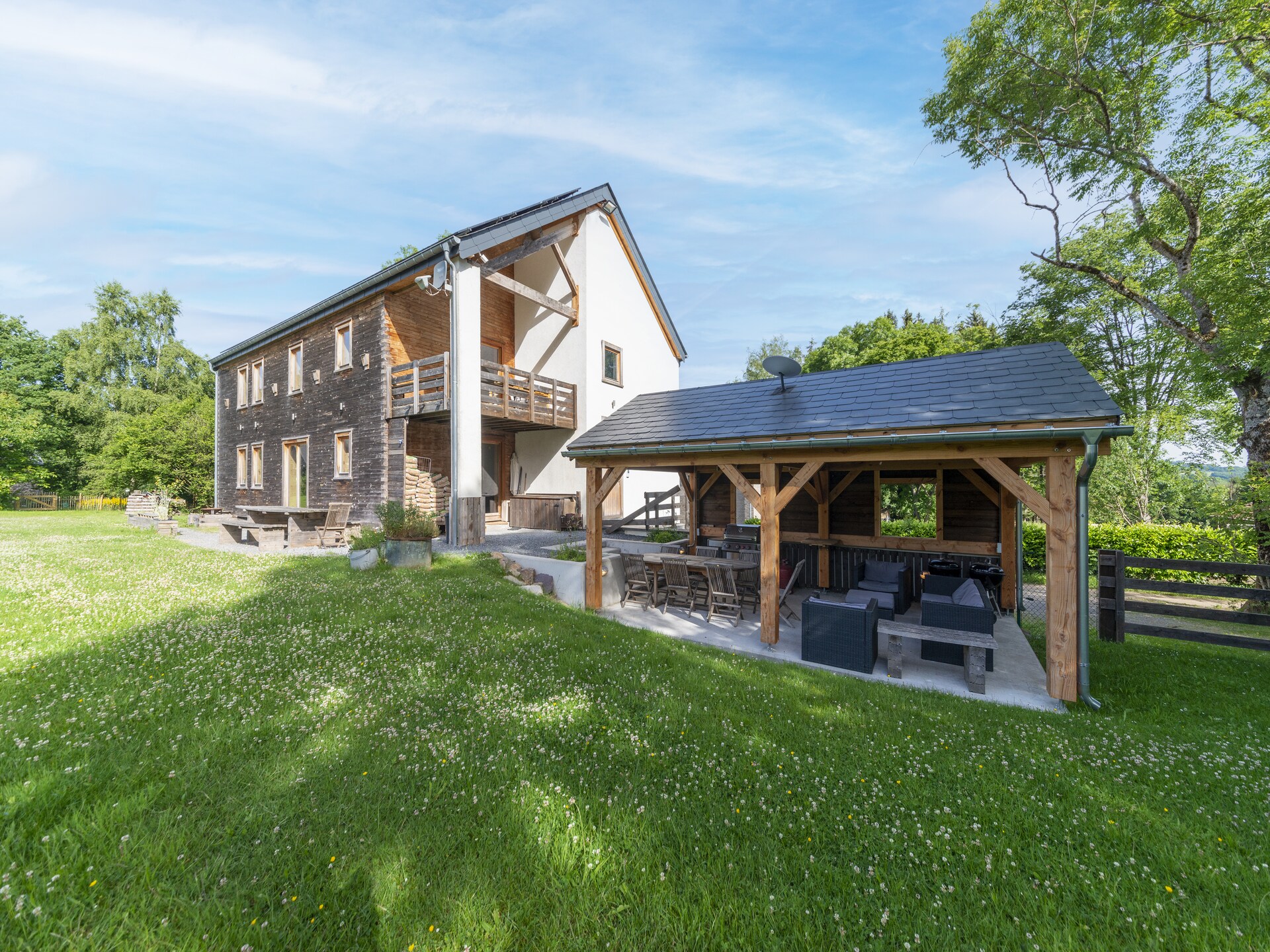 14-persoons villa met biljart en open keuken in Freyneux - foto 1