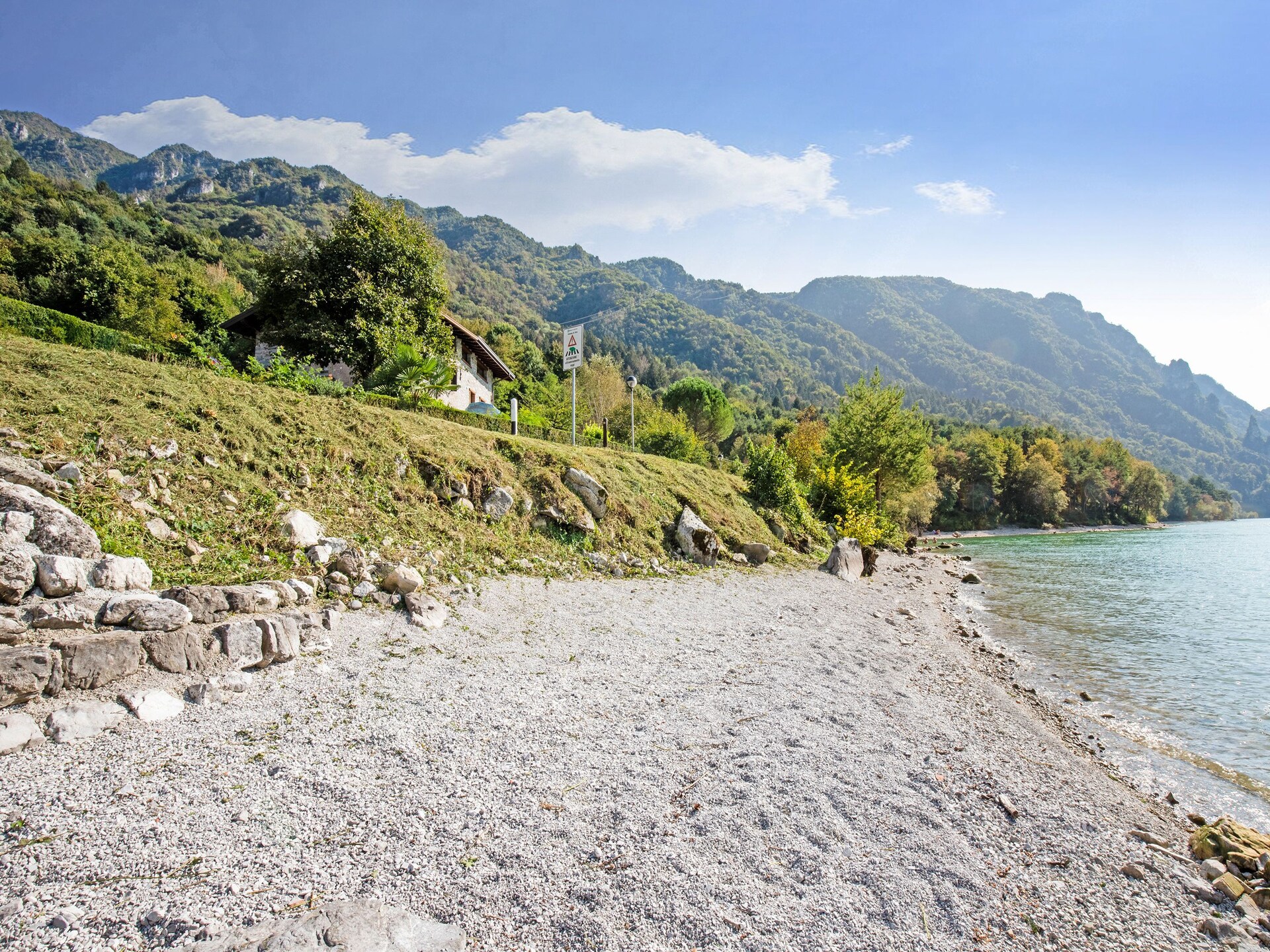 2-persoons landhuis aan het meer in Idro - foto 31
