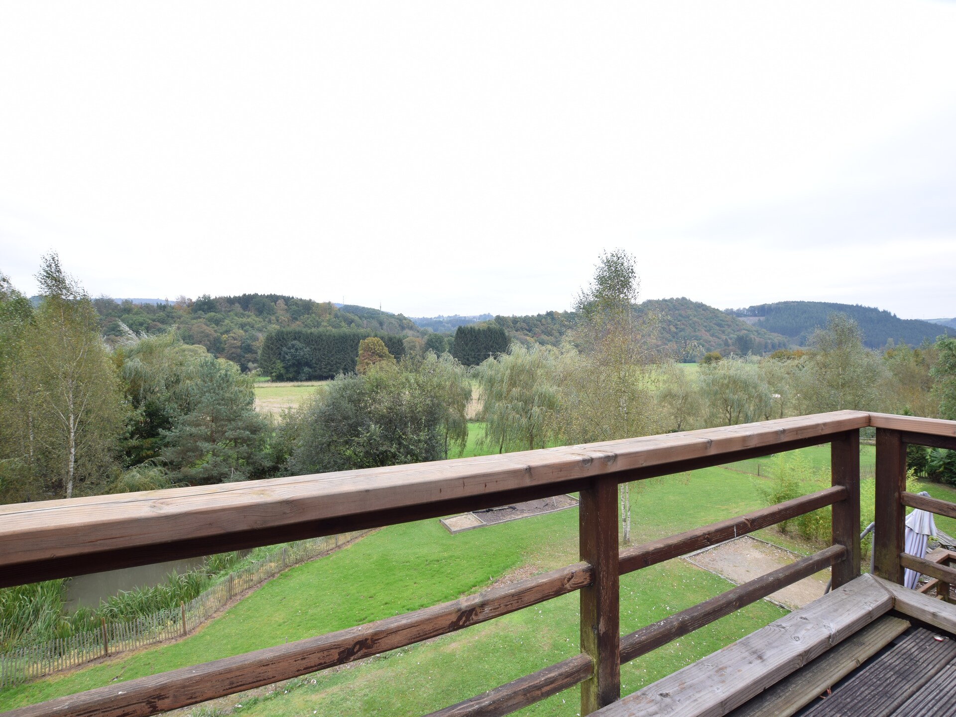 Ruim chalet Les Mirettes met uitzicht over de Ourthevallei - foto 32