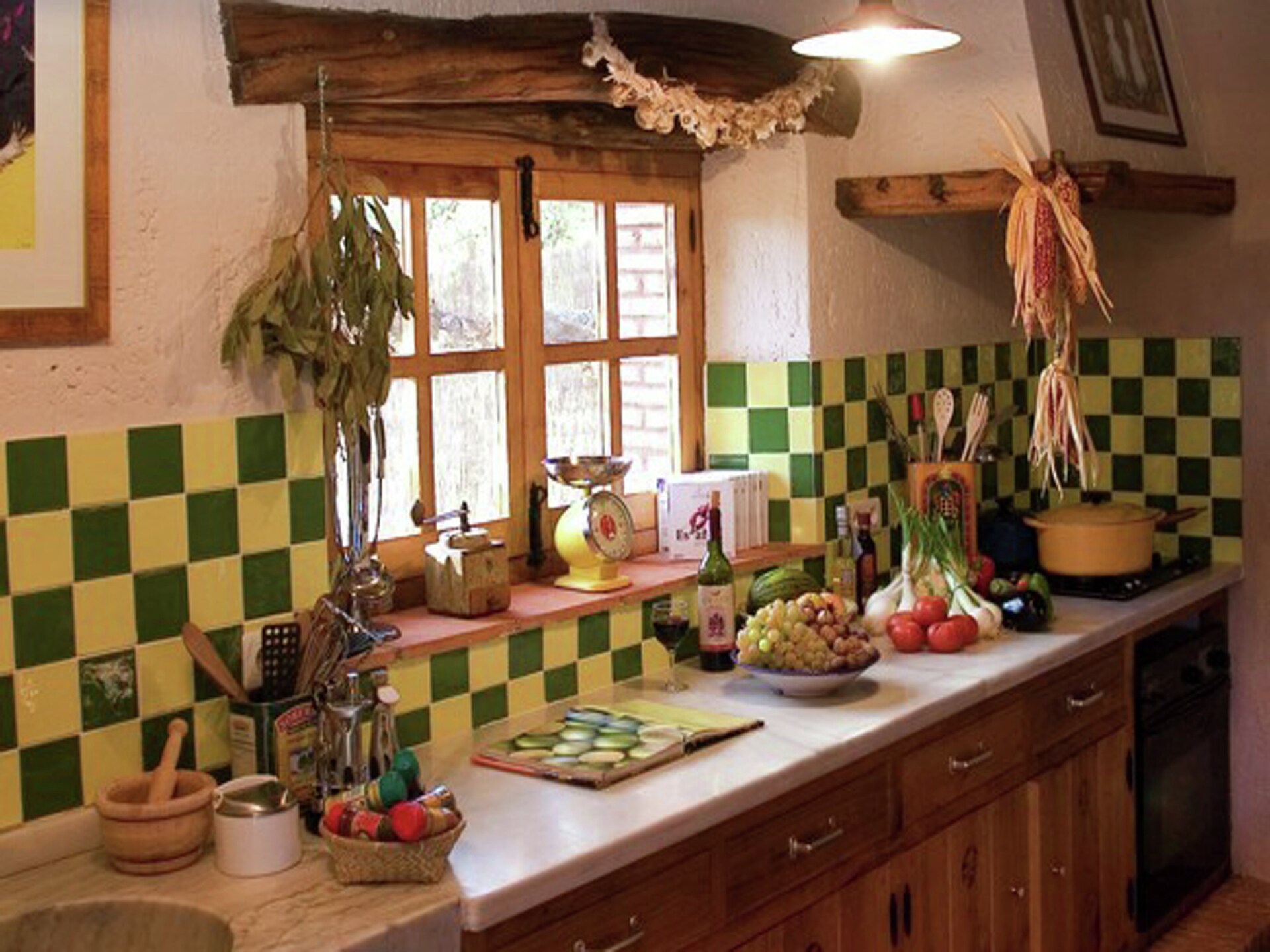 Stenen landhuis 'The Eagle' met uitzicht op de vallei bij Alájar - foto 5