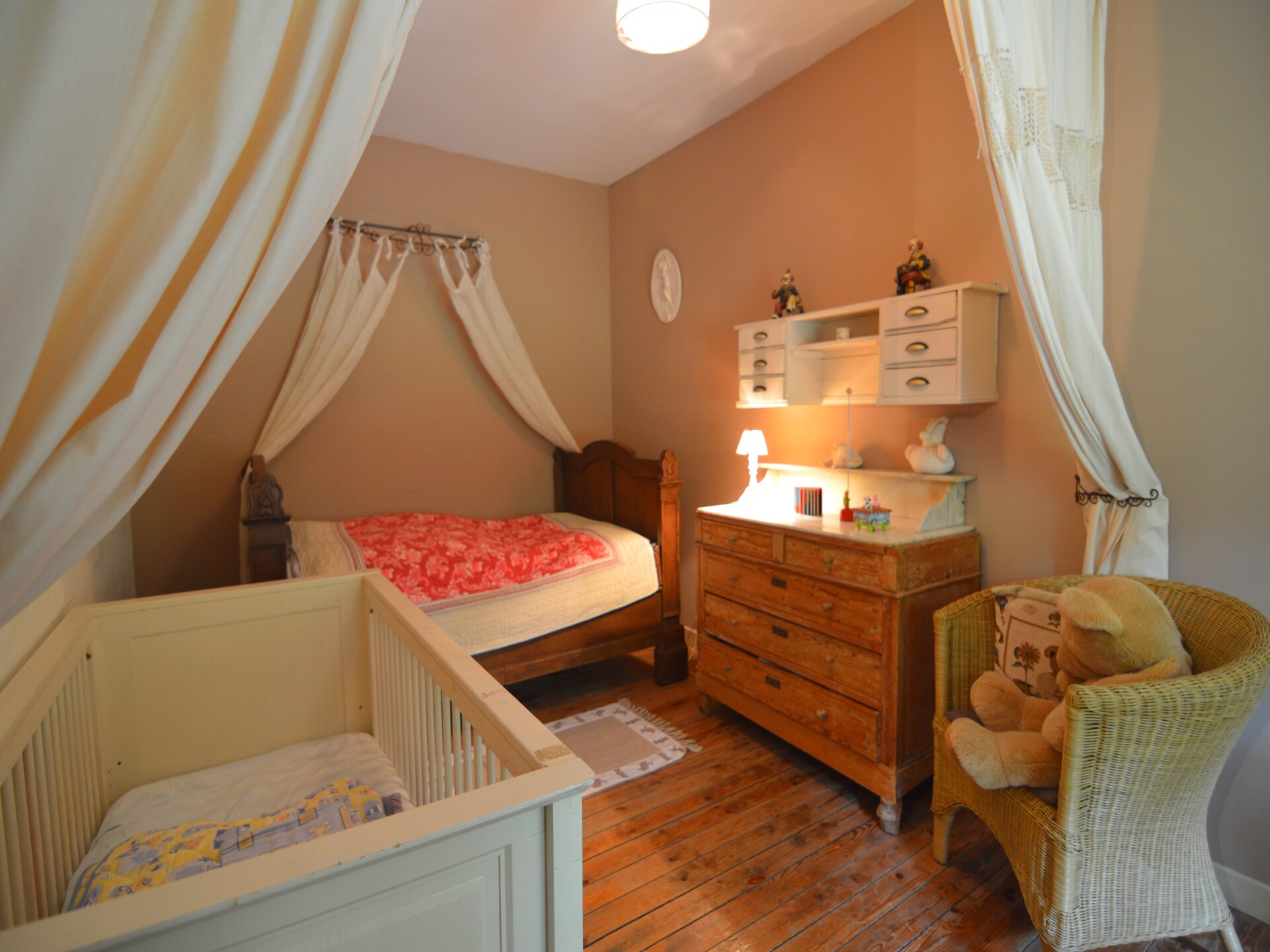 Ruim vakantiehuis voor 14 personen in de bossen van Bellefontaine - foto 11