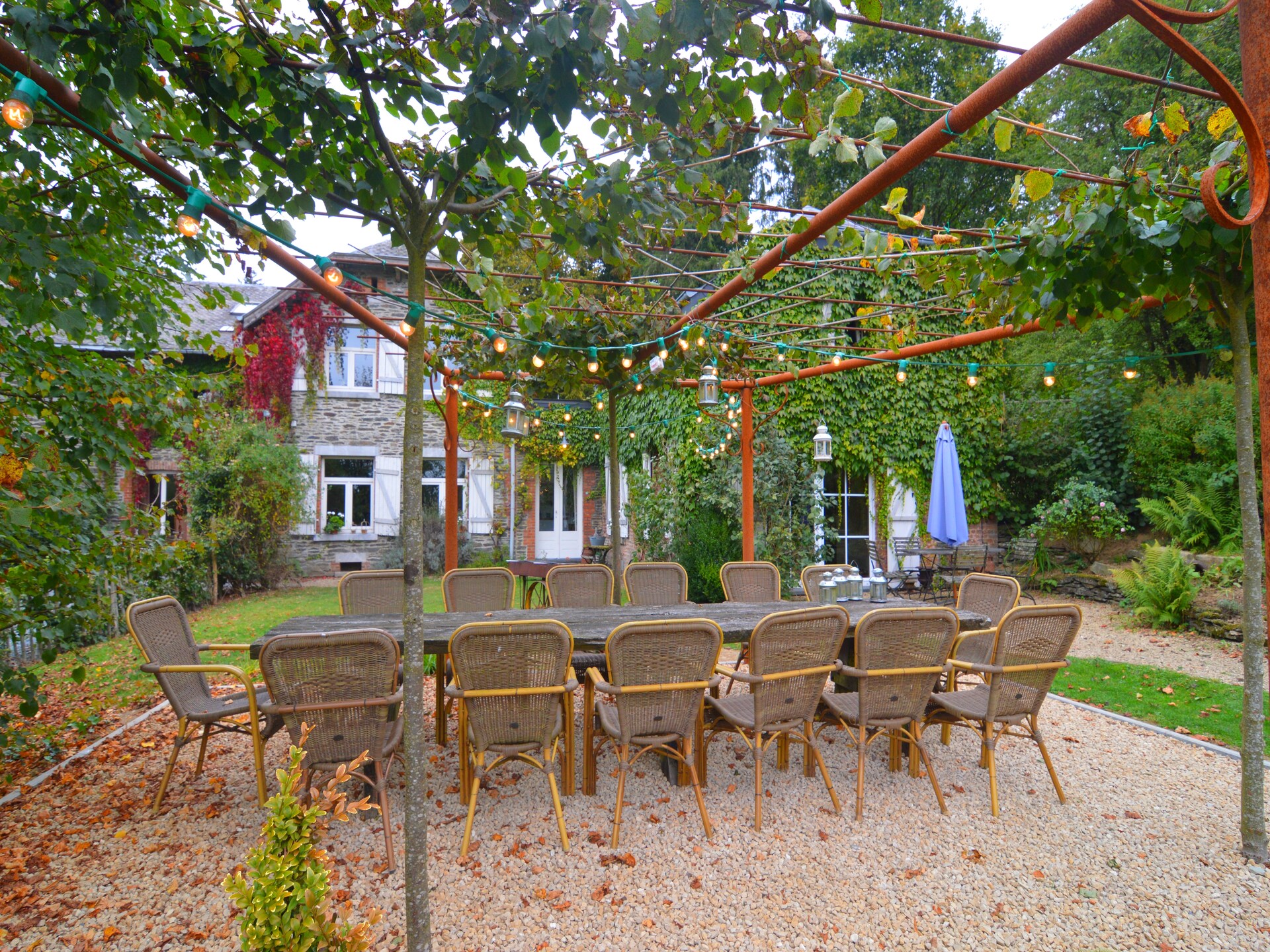 Ruim vakantiehuis voor 14 personen in de bossen van Bellefontaine - foto 19