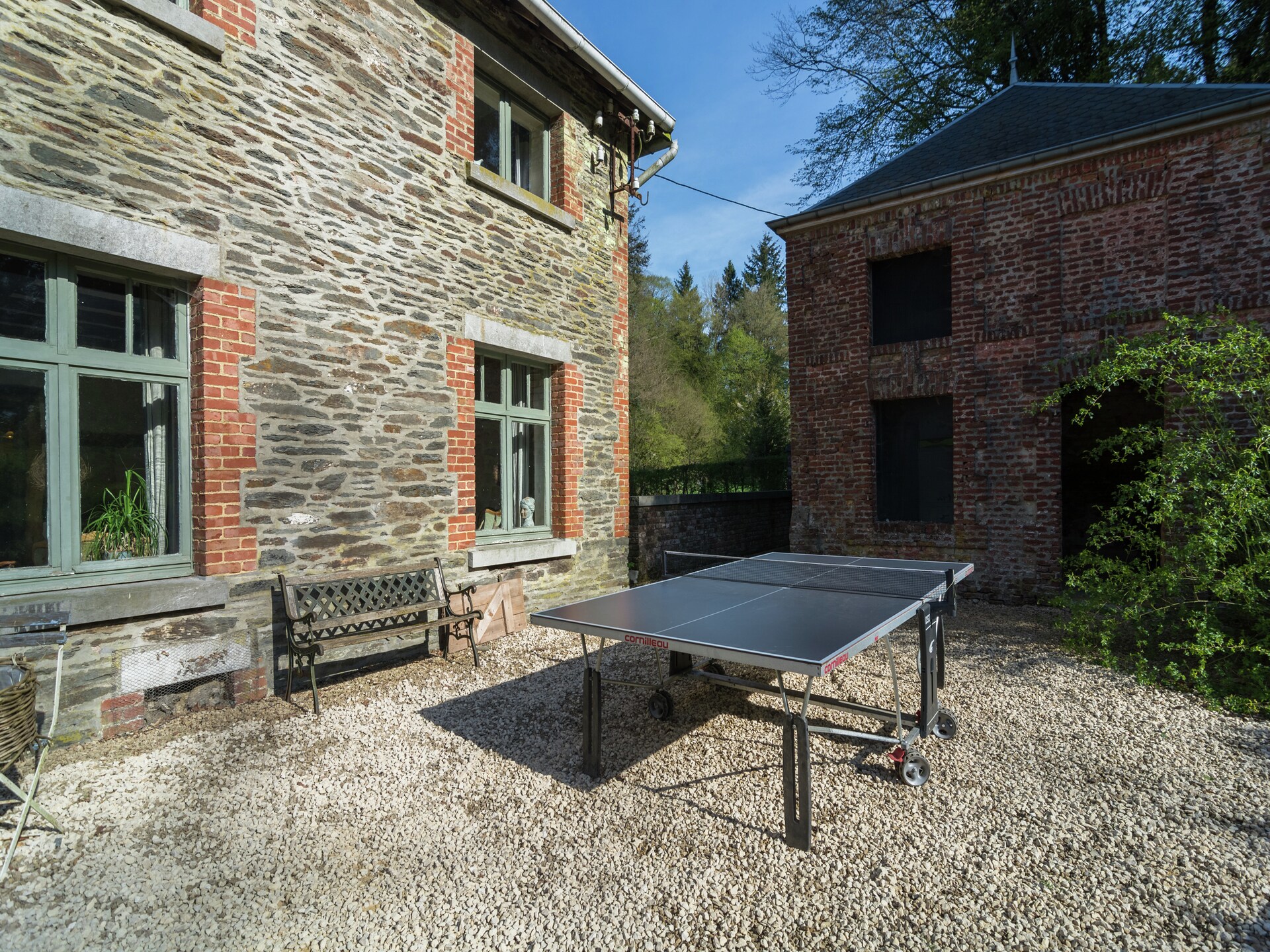 Ruim vakantiehuis voor 14 personen in de bossen van Bellefontaine - foto 24