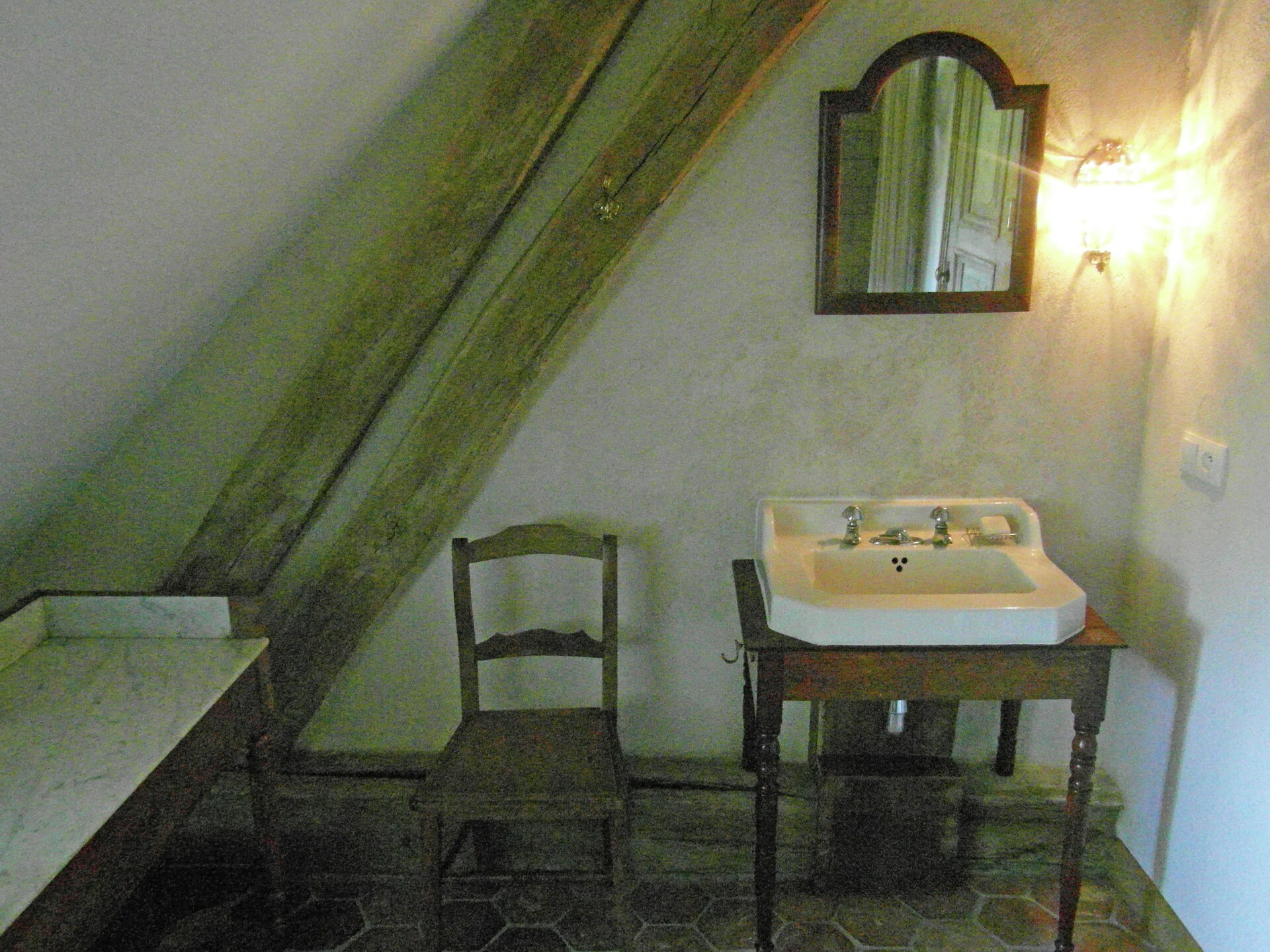Sprookjesachtig kasteel uit 1485 aan de rivier voor 8 personen - foto 27