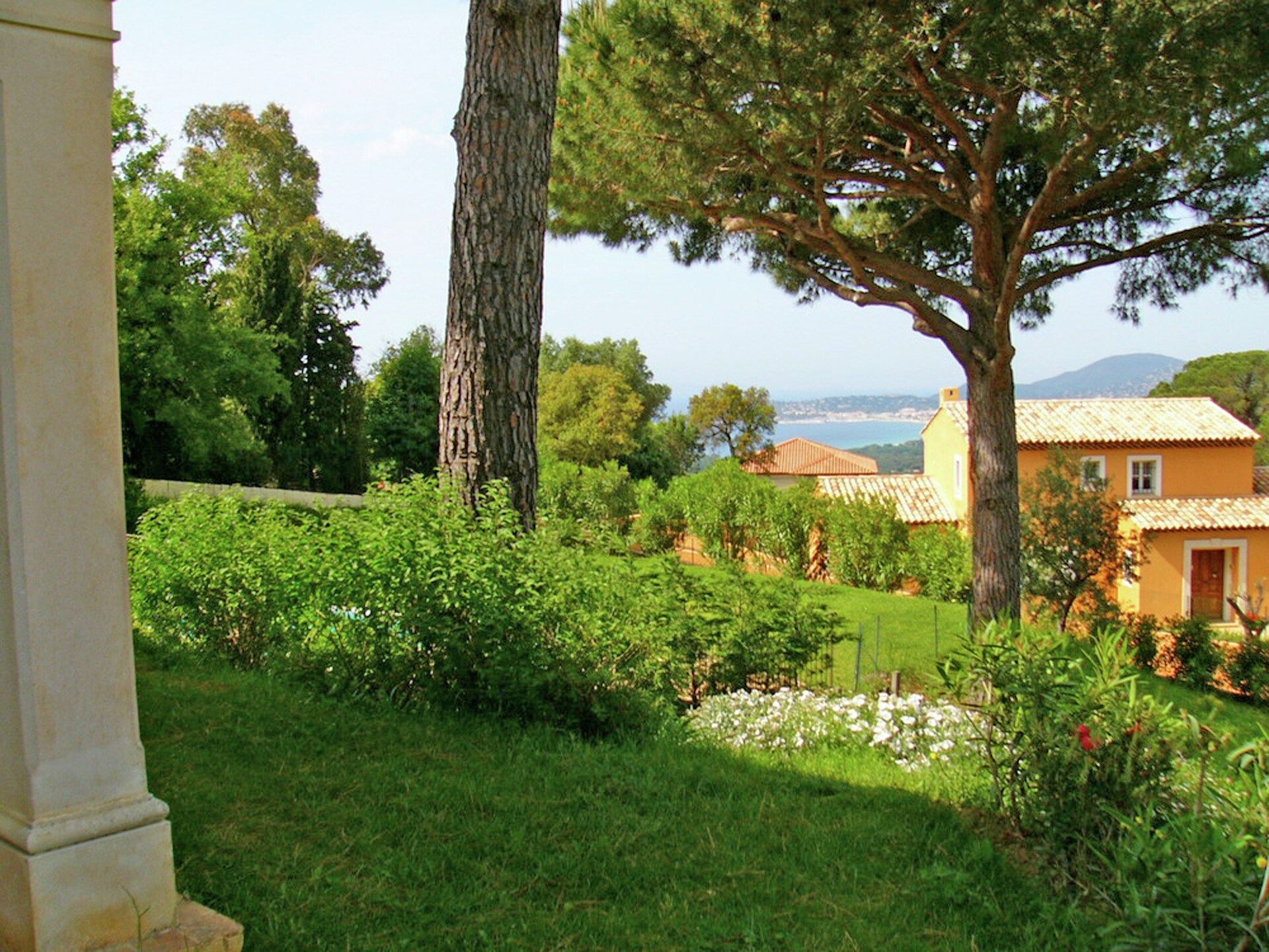 Moderne vakantievilla voor 14 personen met privézwembad nabij Saint-Tropez - foto 20