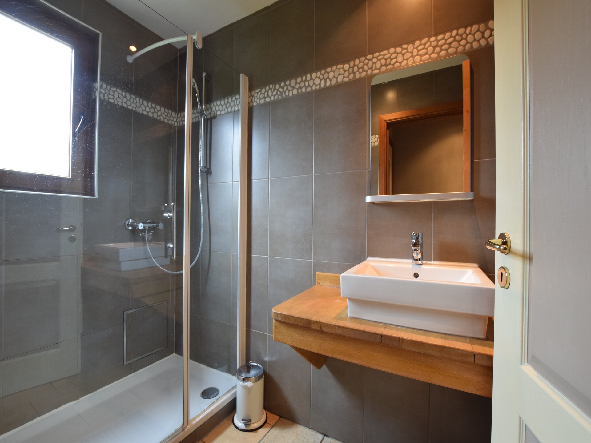Modern vakantiehuis voor 15 personen met sauna en speelkamer in Rendeux - foto 27