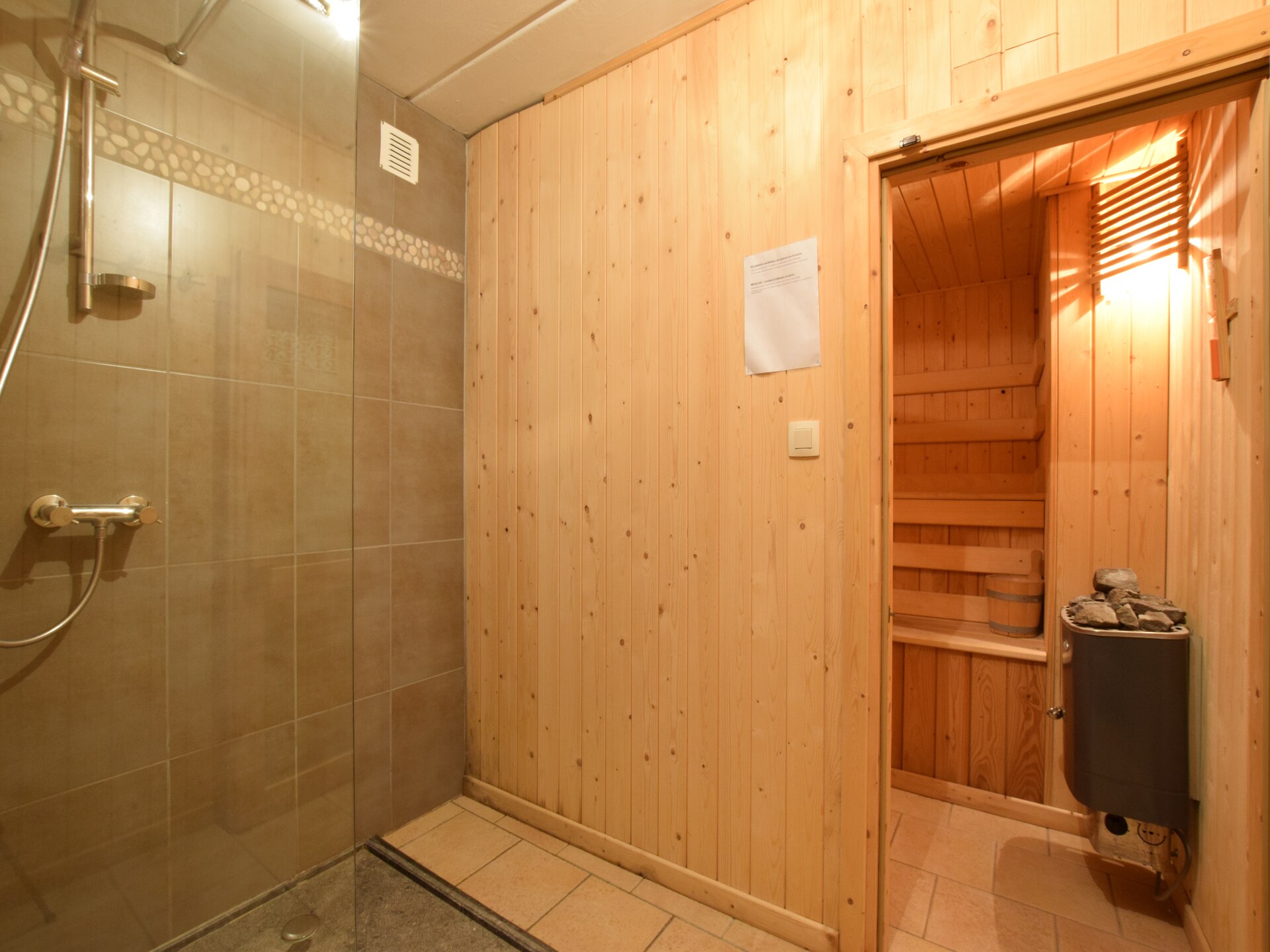 Modern vakantiehuis voor 15 personen met sauna en speelkamer in Rendeux - foto 37