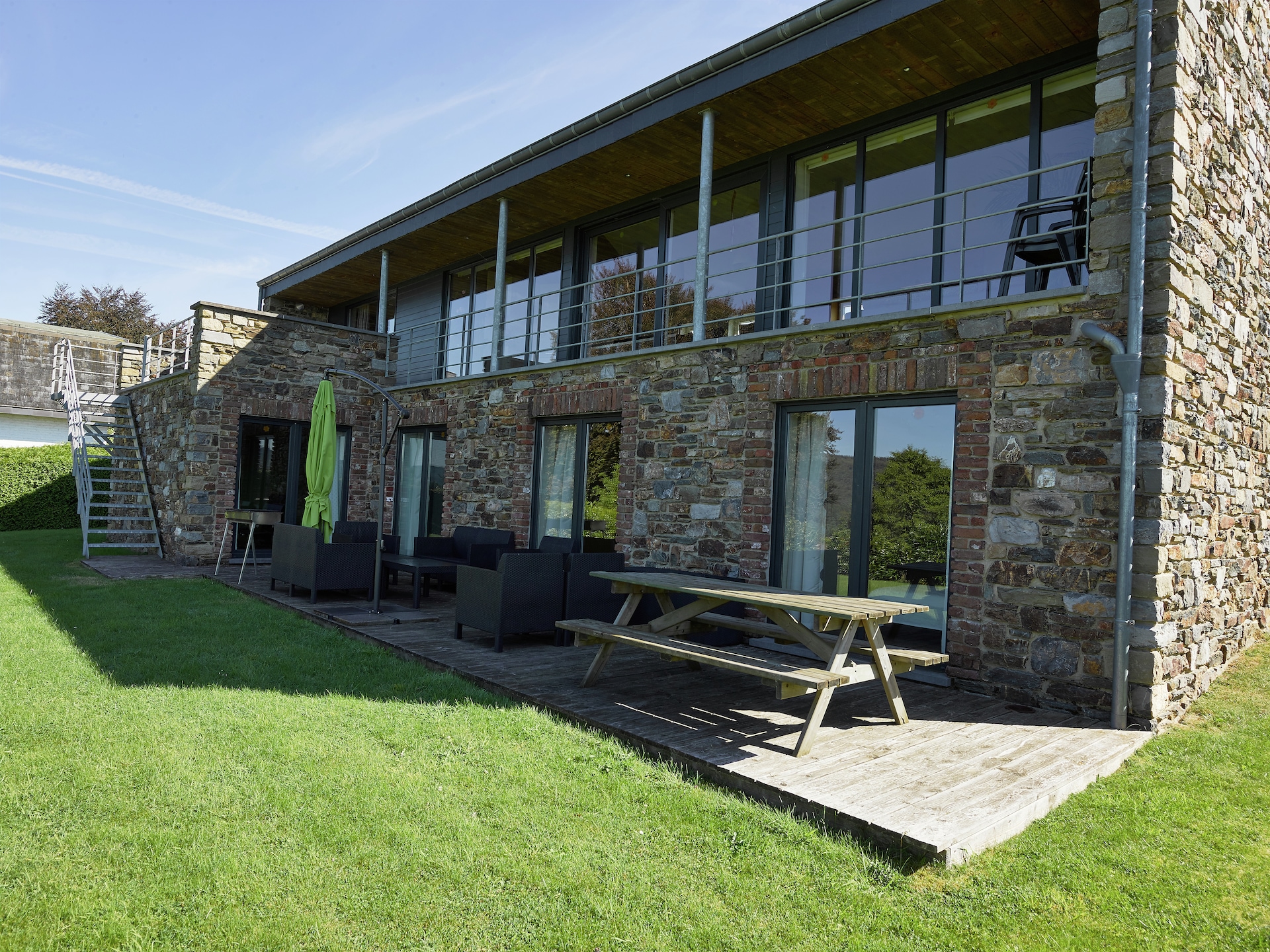 Ruim vakantiehuis Les Prairies in Stoumont met sauna en bubbelbad - foto 2