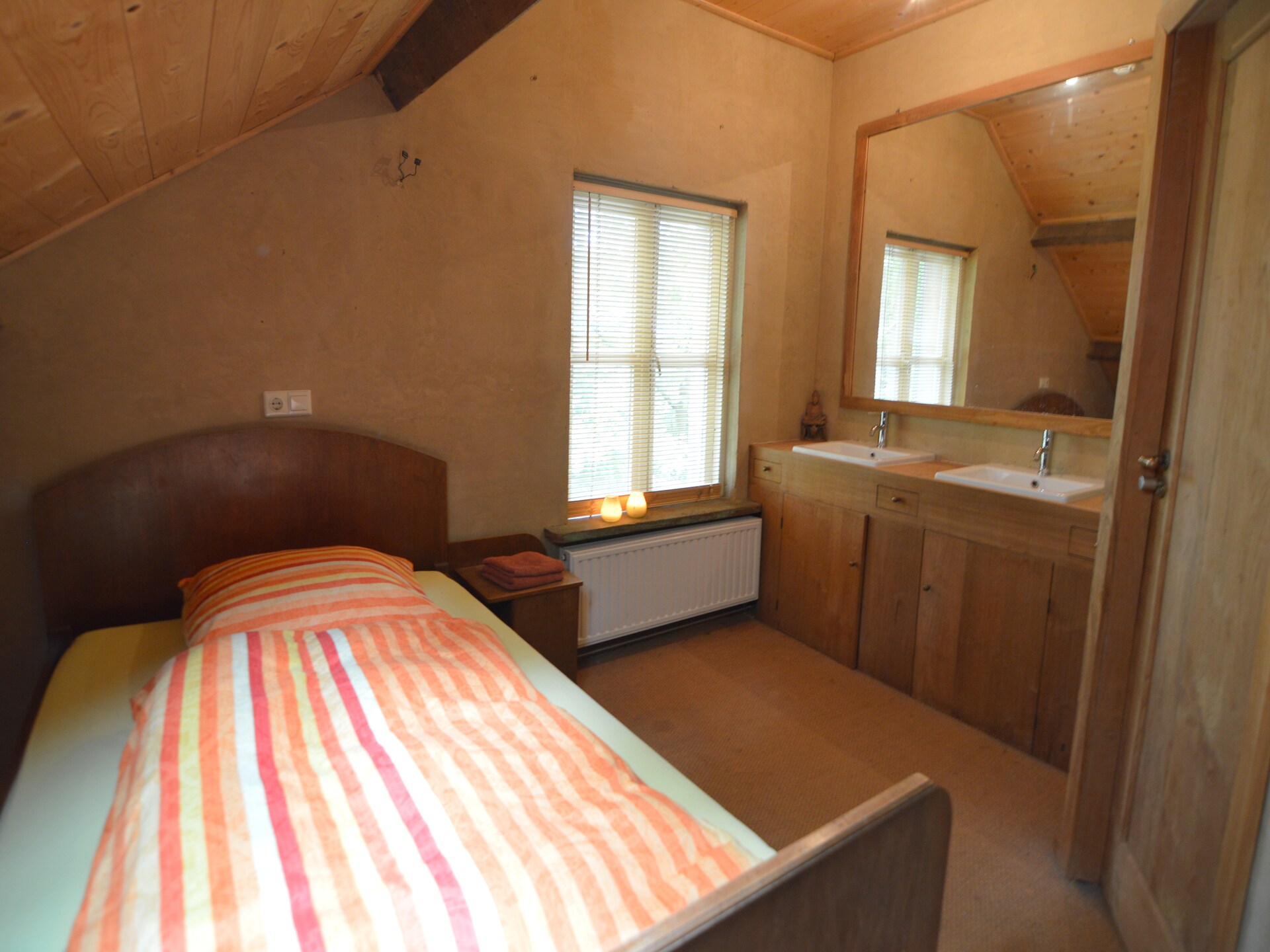 Lodge Maasduinen: sfeervol houten vakantiehuis voor 12 in Nationaal Park - foto 16