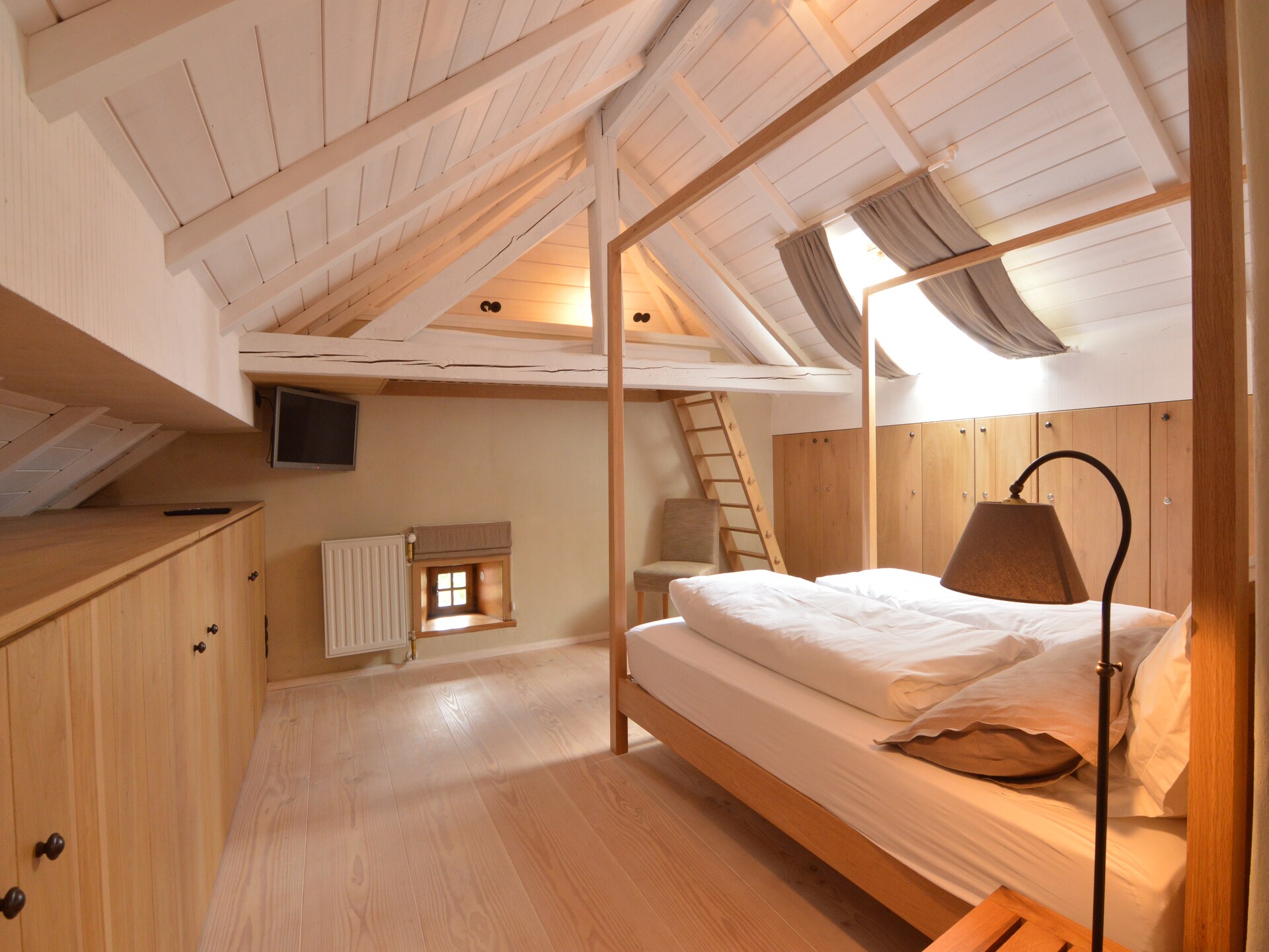 Charmant 5-persoons vakantiehuis met sauna in Bullingen - foto 9