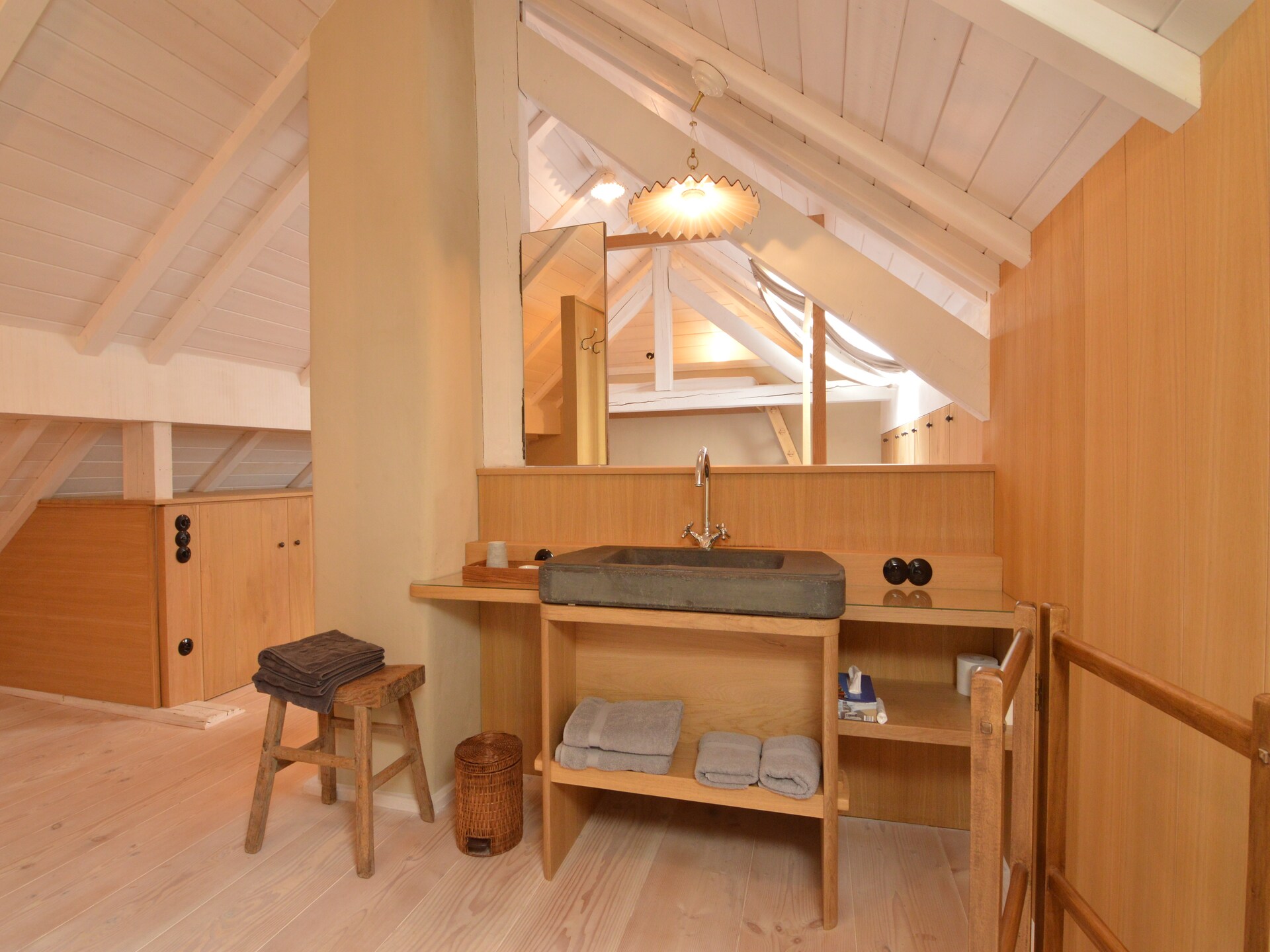 Charmant 5-persoons vakantiehuis met sauna in Bullingen - foto 25