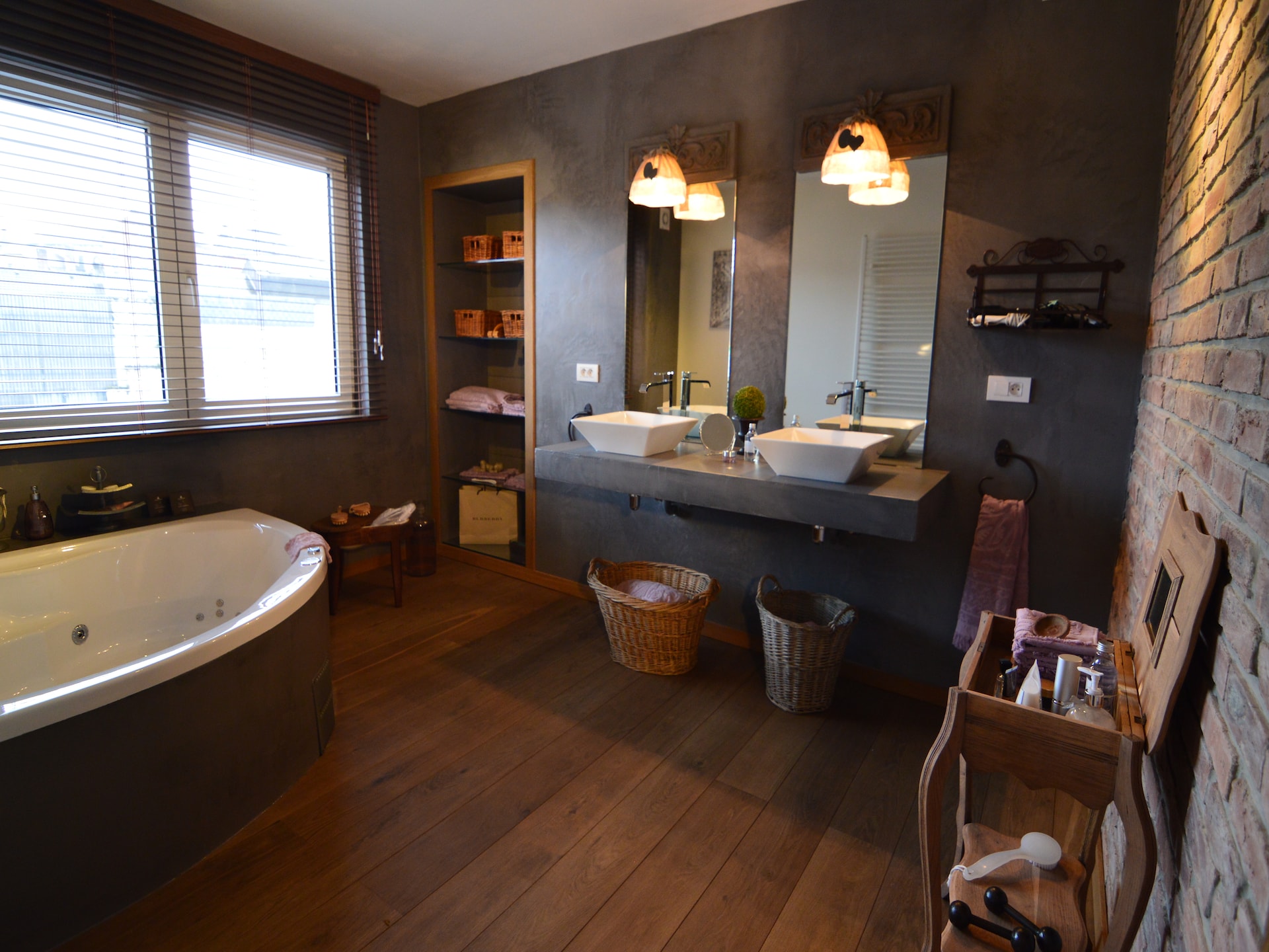 Licht appartement in centrum Spa met dakterras, vlak bij de thermen - foto 13