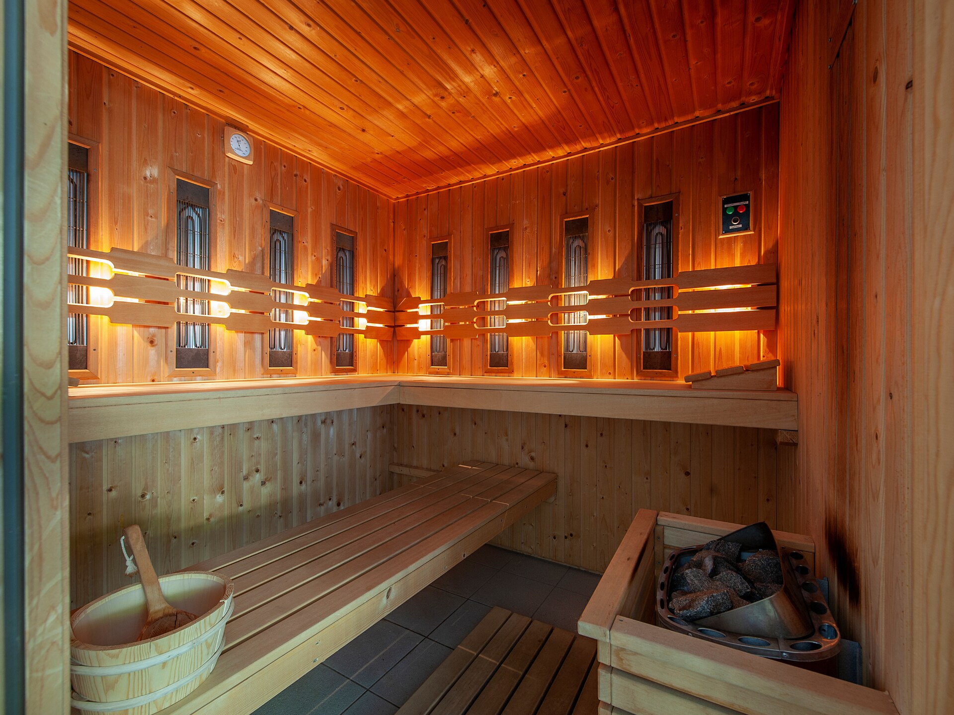 Wellnessvilla met privézwembad en jacuzzi in Arcen voor 8 personen - foto 12