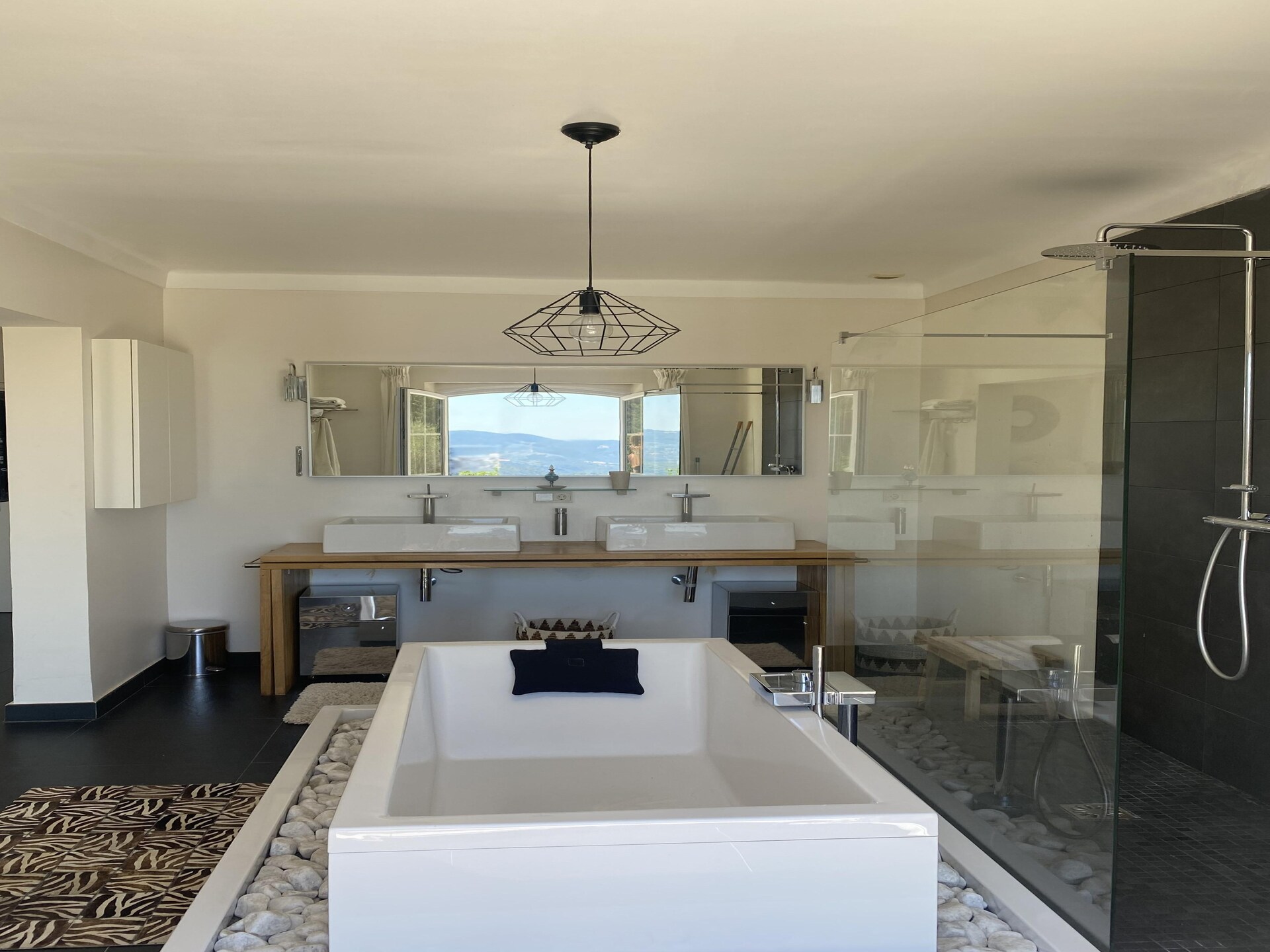 Villa Roucaou: Luxe familievilla met privézwembad en zeezicht bij Grasse - foto 38