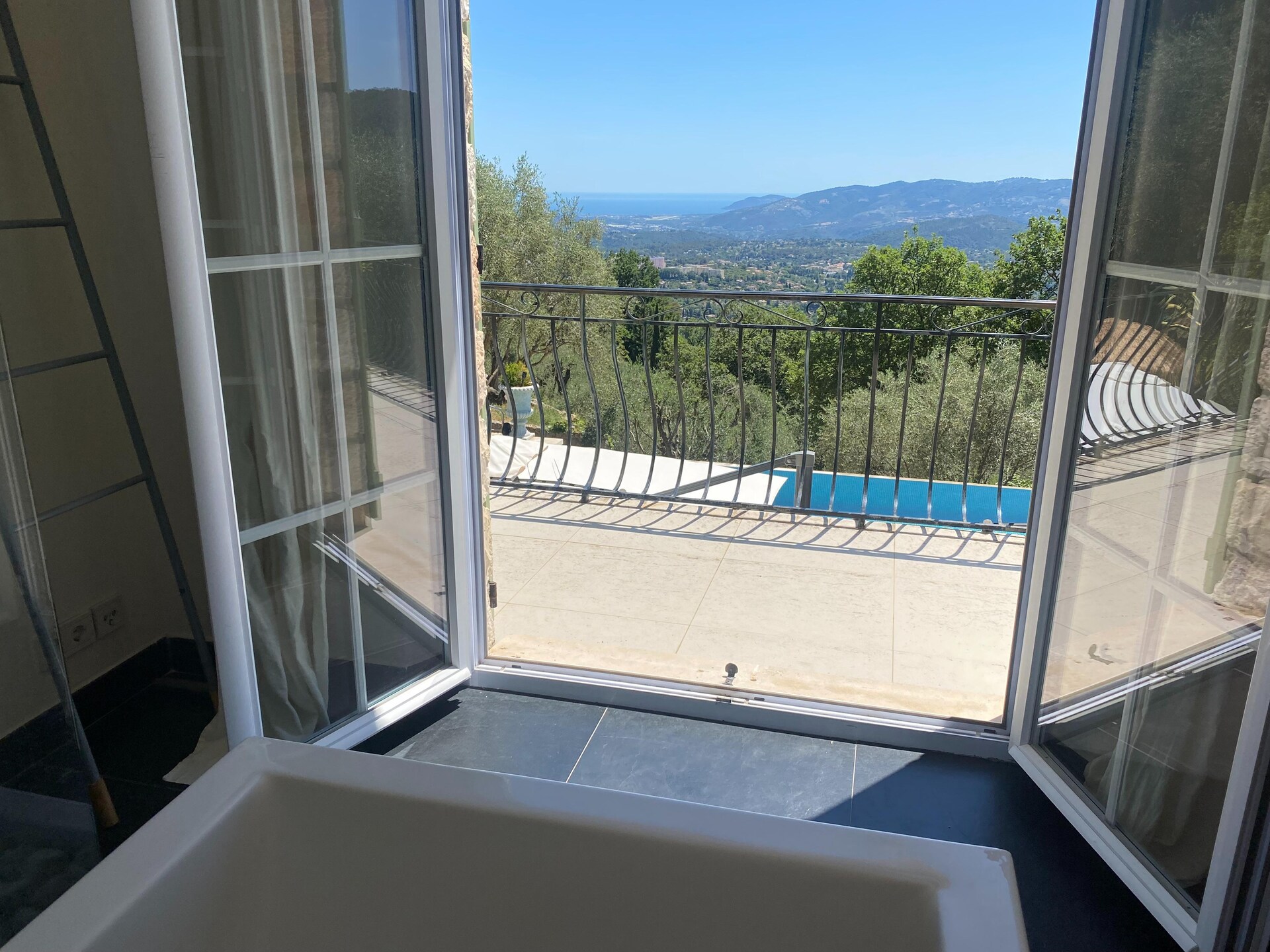 Villa Roucaou: Luxe familievilla met privézwembad en zeezicht bij Grasse - foto 40